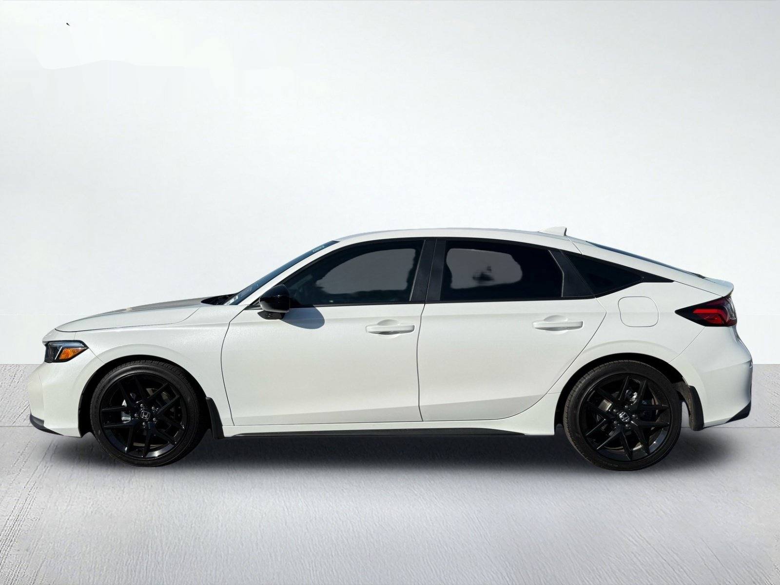 2026 Honda Civic Hatchback Sport — photo 4 thumbnail