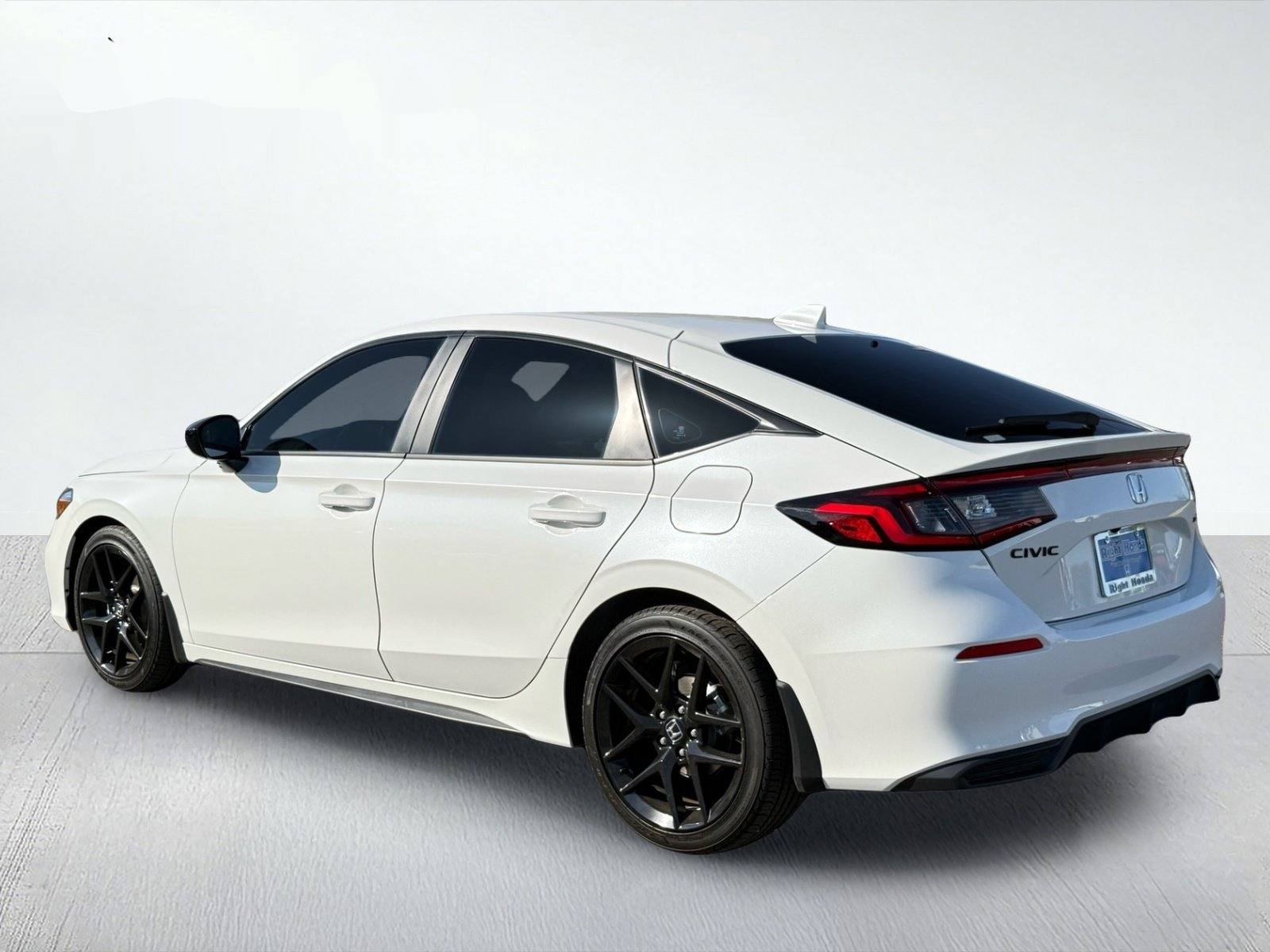 2026 Honda Civic Hatchback Sport — photo 5 thumbnail