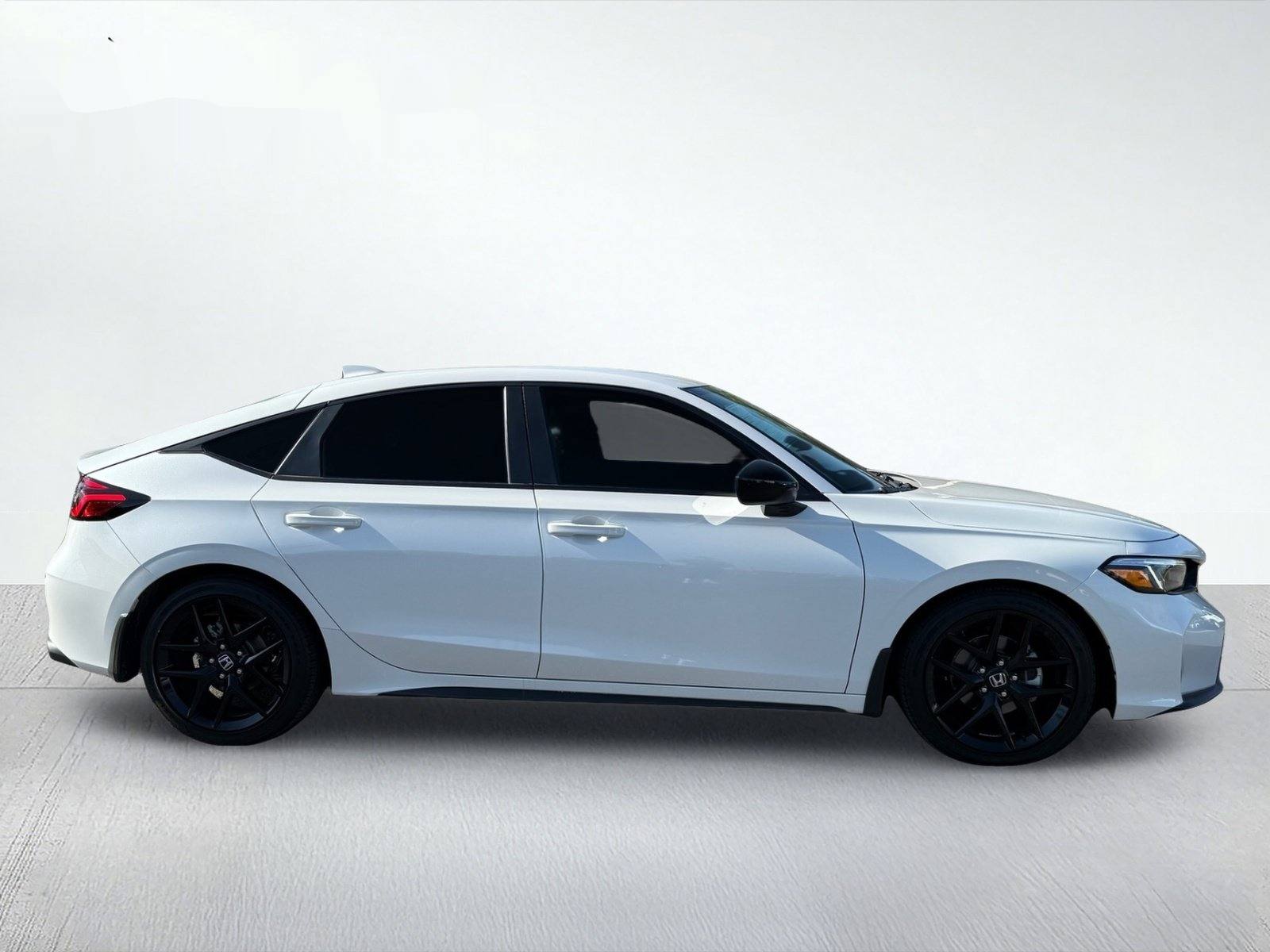 2026 Honda Civic Hatchback Sport — photo 9 thumbnail