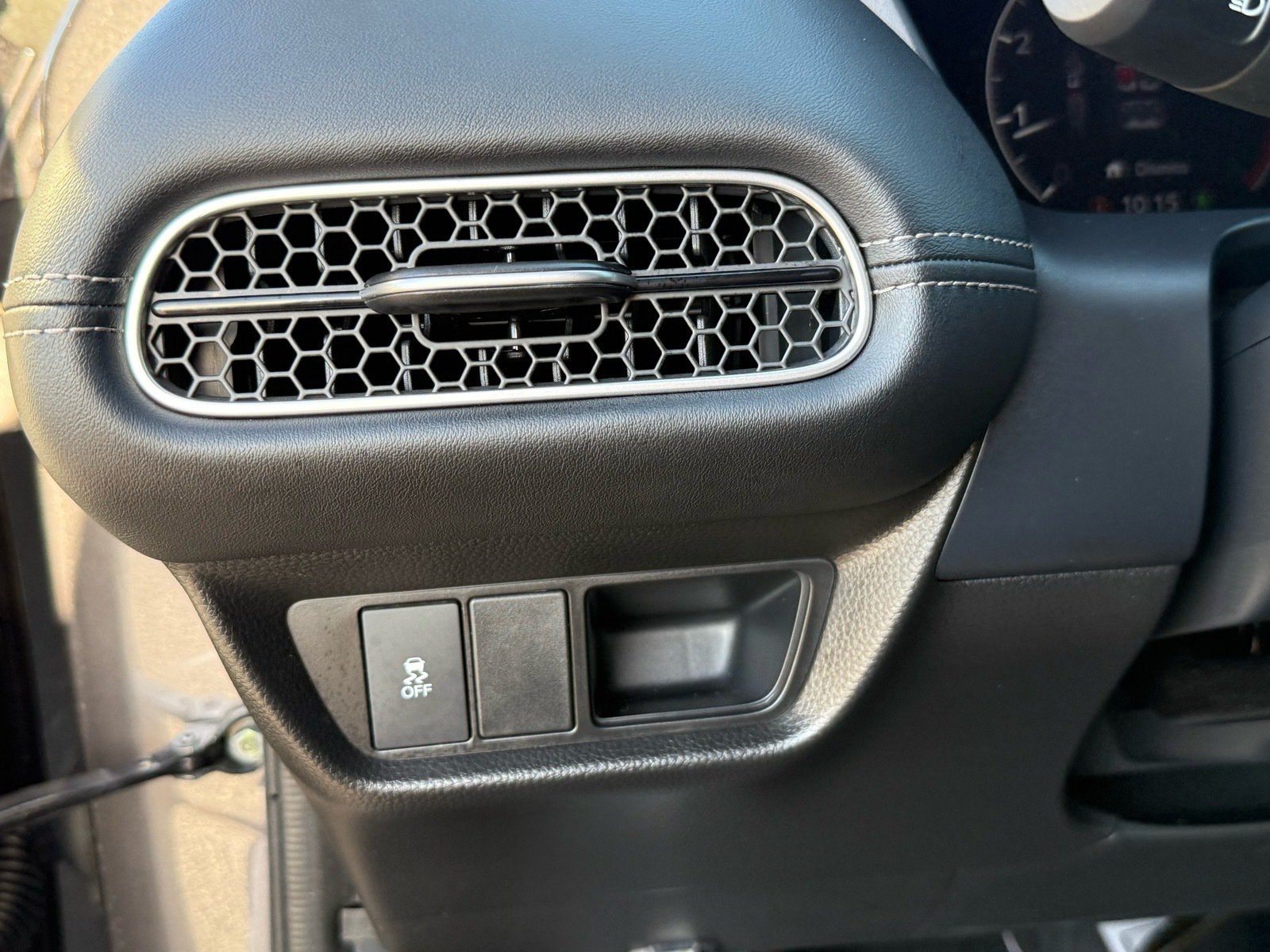 2026 Honda HR-V EX-L — photo 14 thumbnail