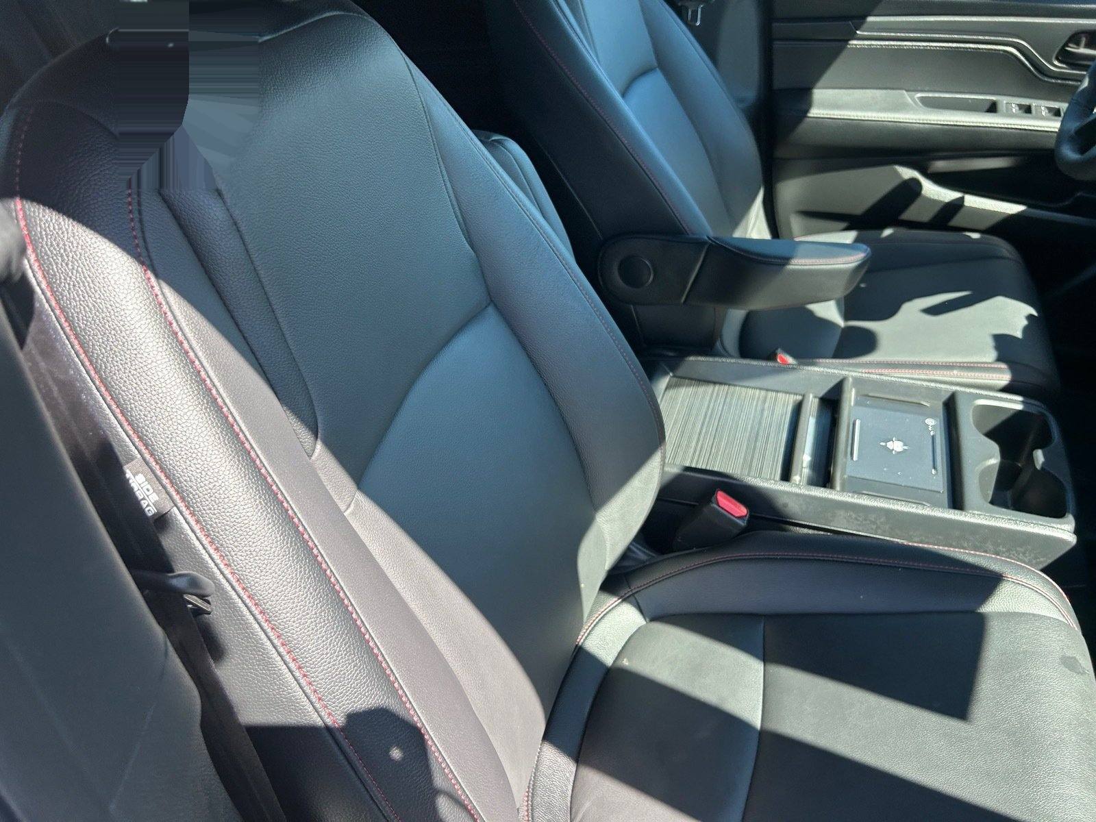 2026 Honda Odyssey Sport-L — photo 11 thumbnail