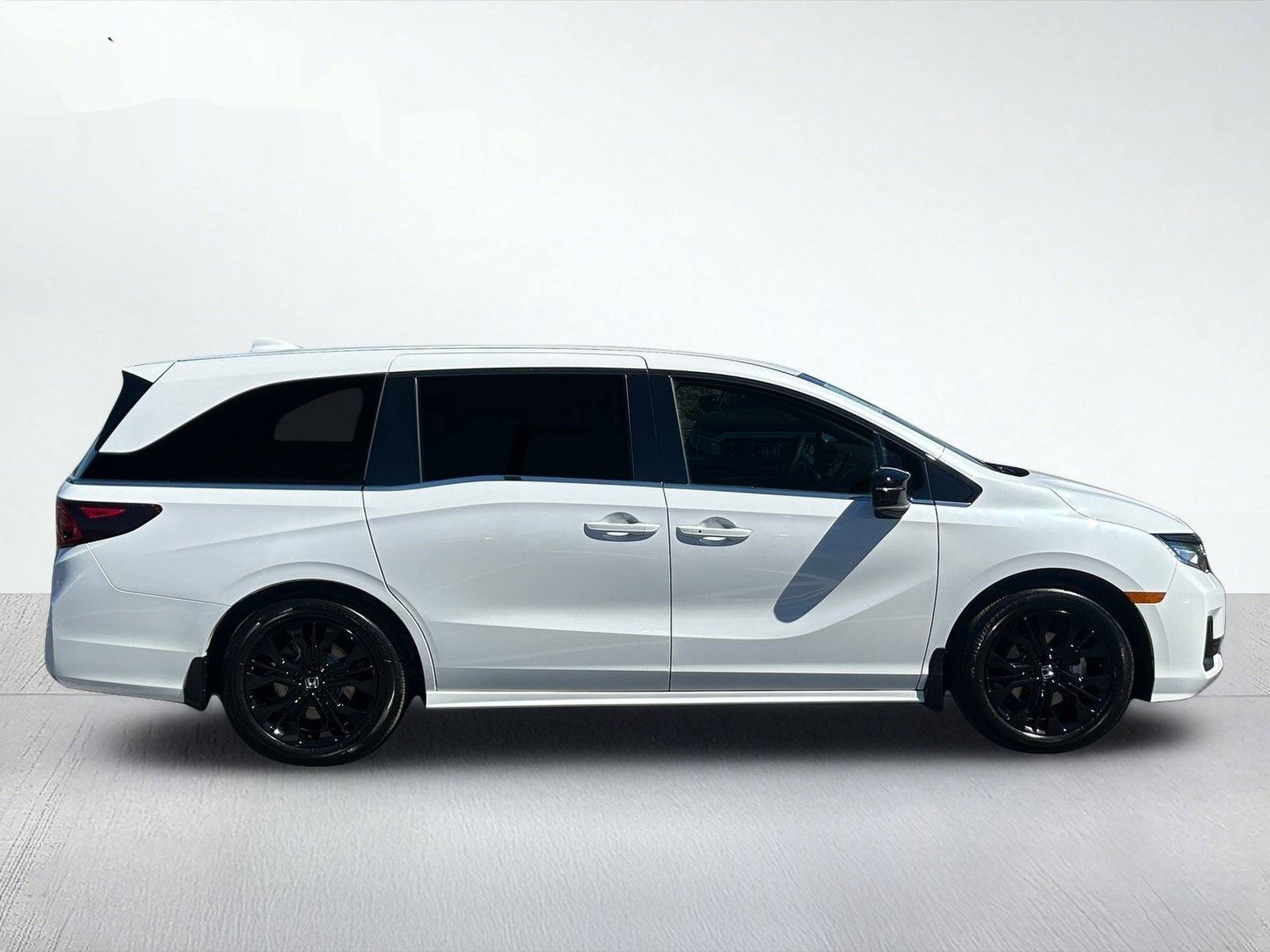 2026 Honda Odyssey Sport-L — photo 6 thumbnail