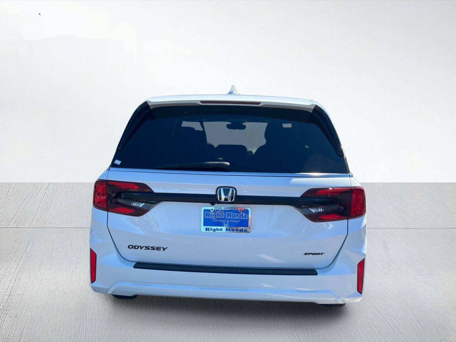 2026 Honda Odyssey Sport-L — photo 9 thumbnail