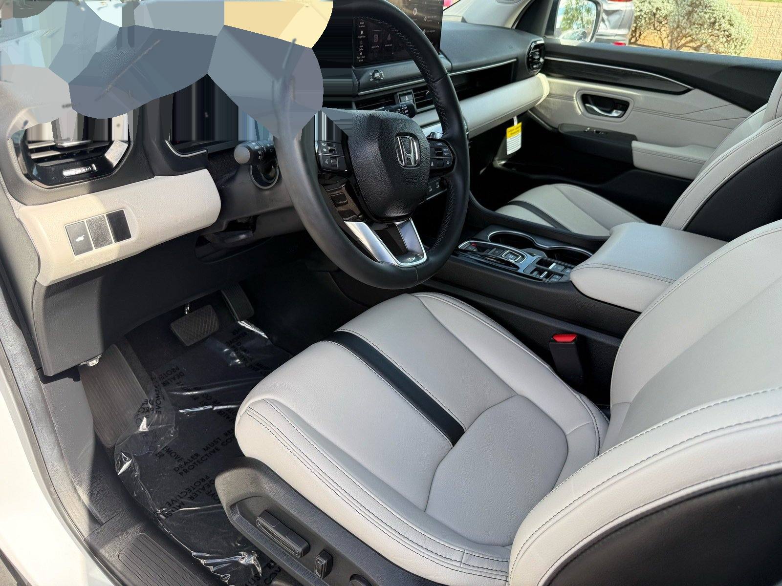2026 Honda Pilot Touring — photo 10 thumbnail