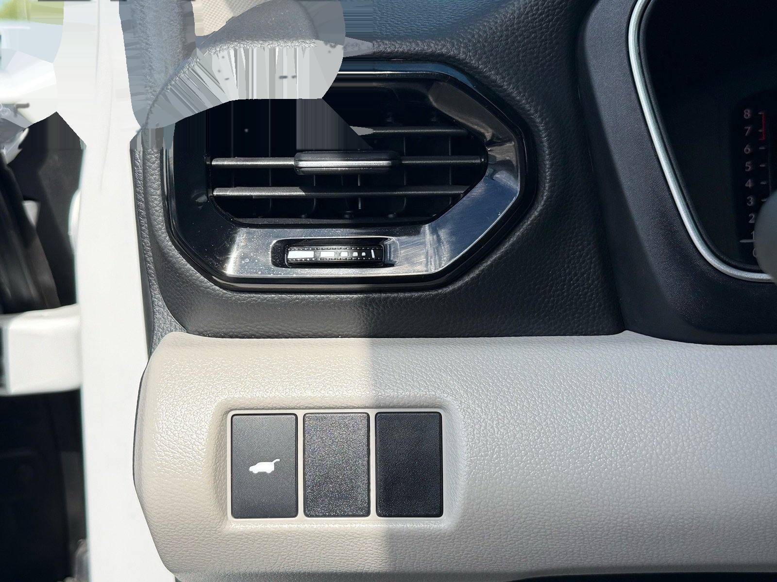 2026 Honda Pilot Touring — photo 13 thumbnail