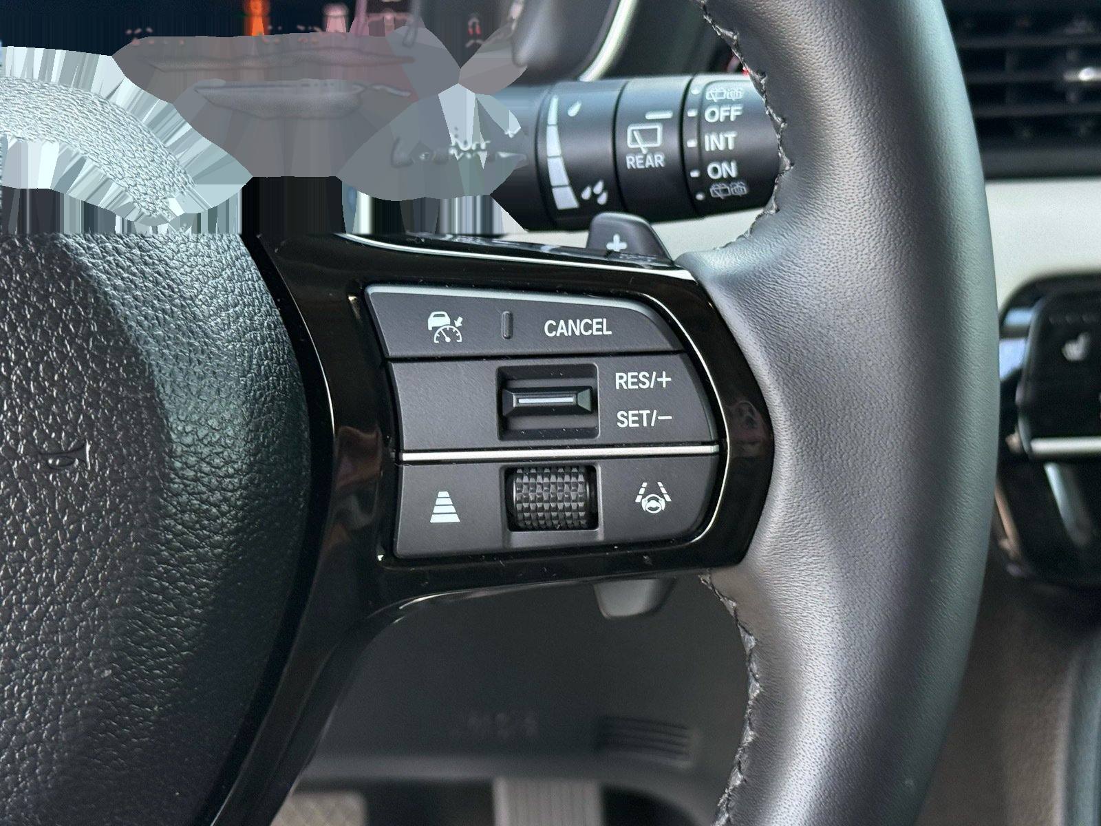 2026 Honda Pilot Touring — photo 16 thumbnail