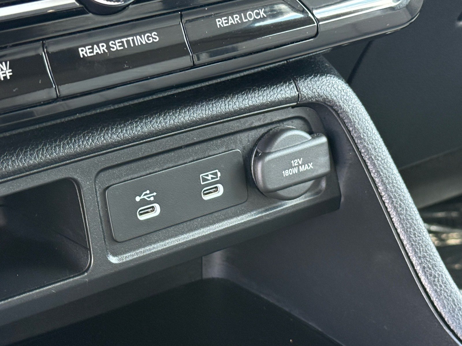 2026 Honda Pilot Touring — photo 22 thumbnail