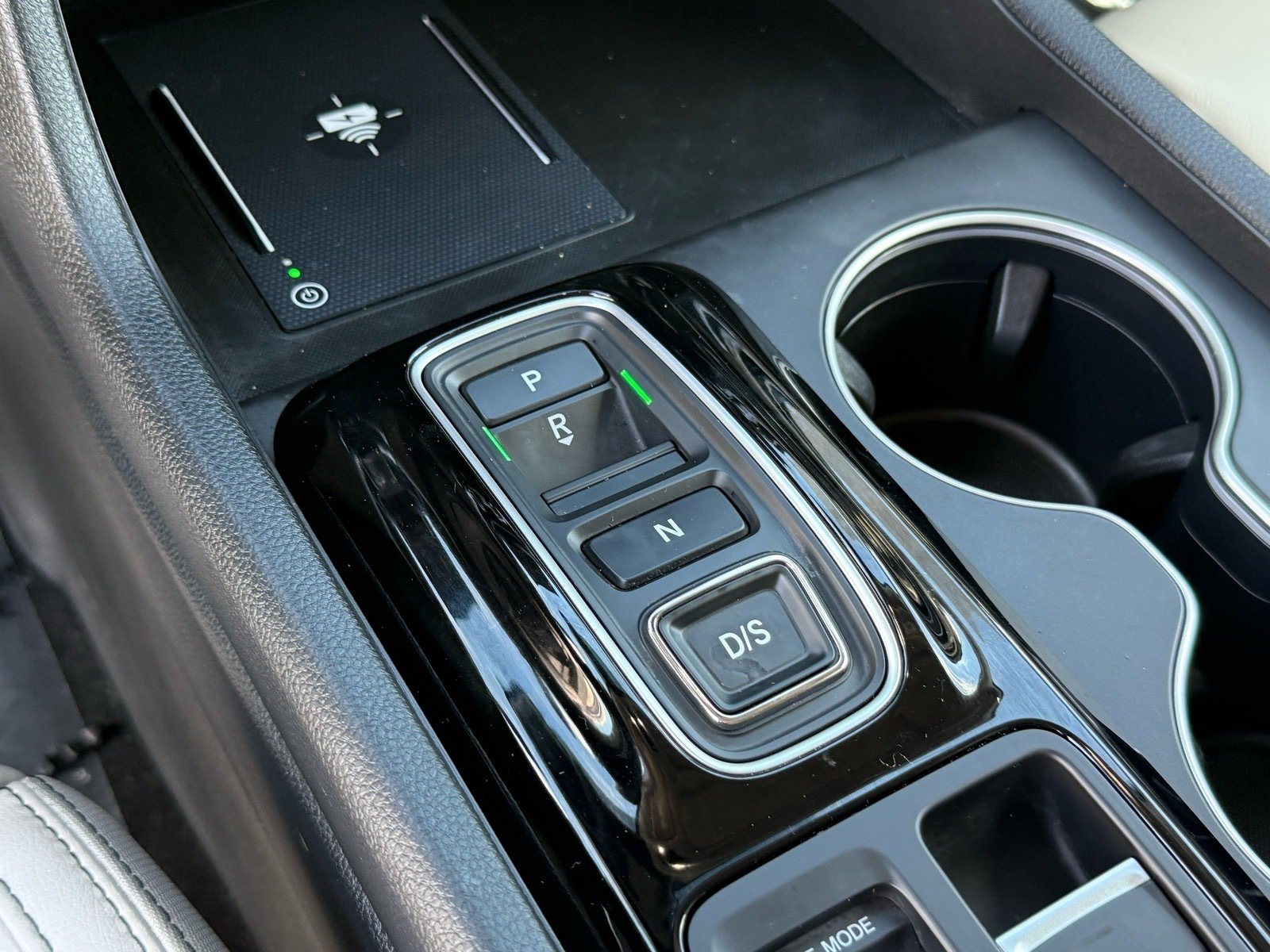 2026 Honda Pilot Touring — photo 23 thumbnail