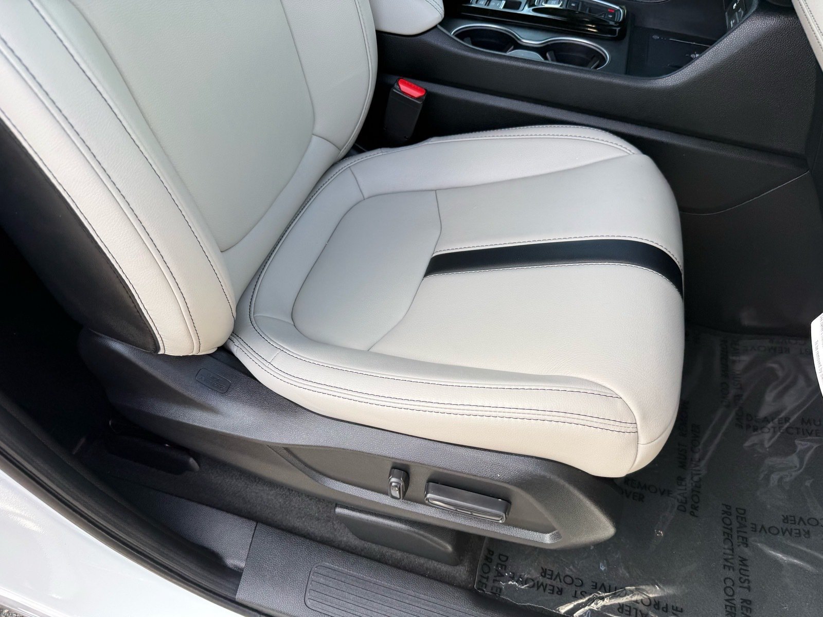 2026 Honda Pilot Touring — photo 31 thumbnail