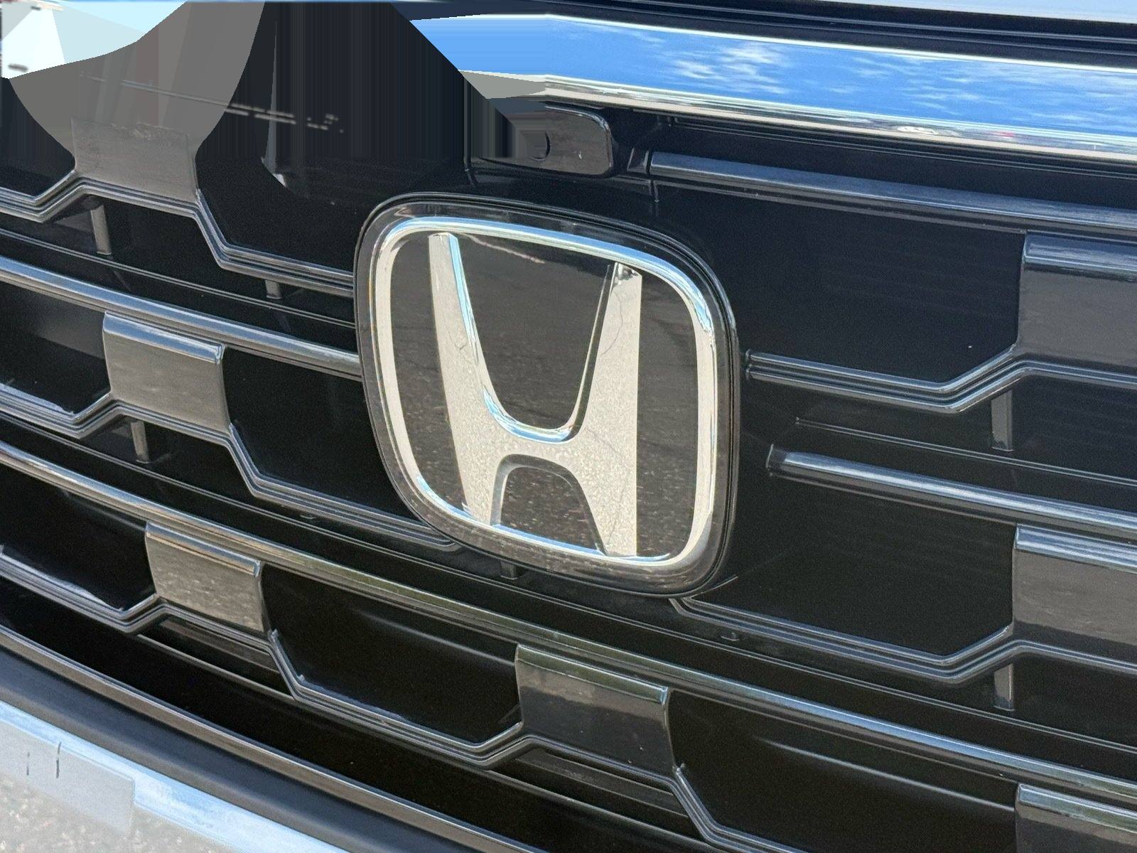 2026 Honda Pilot Touring — photo 32 thumbnail