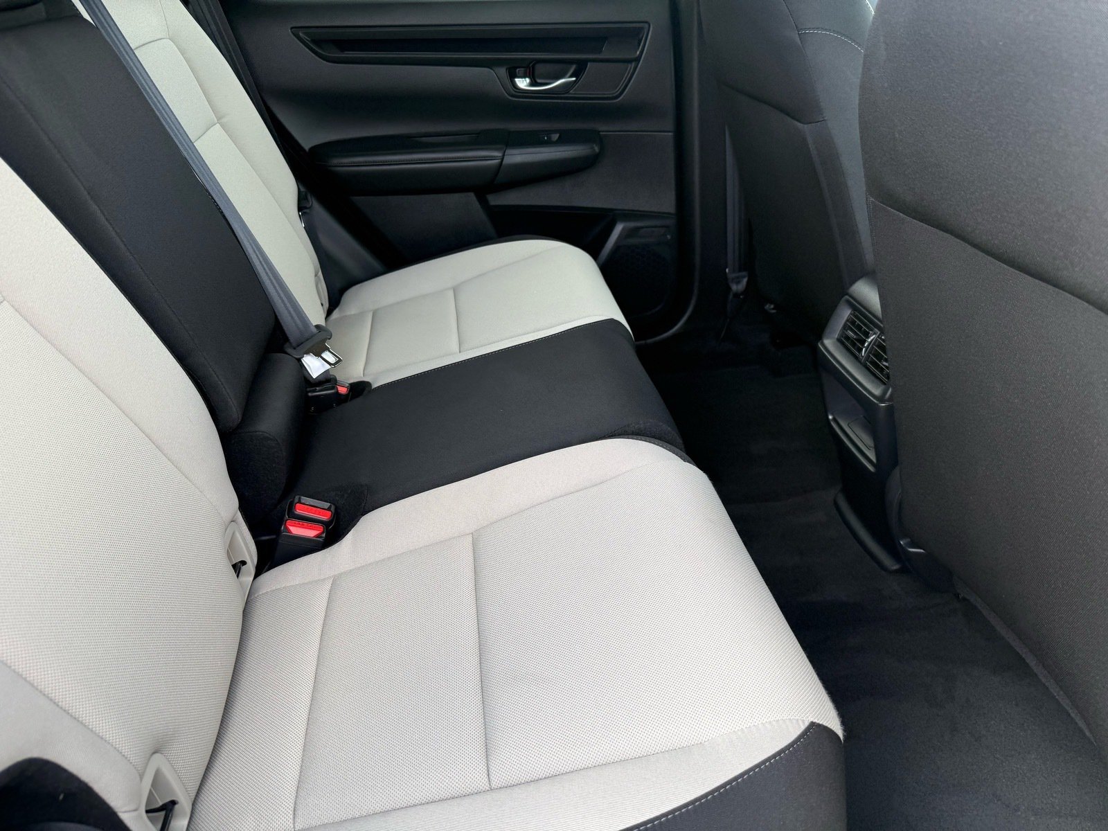 2026 Honda CR-V LX — photo 27 thumbnail