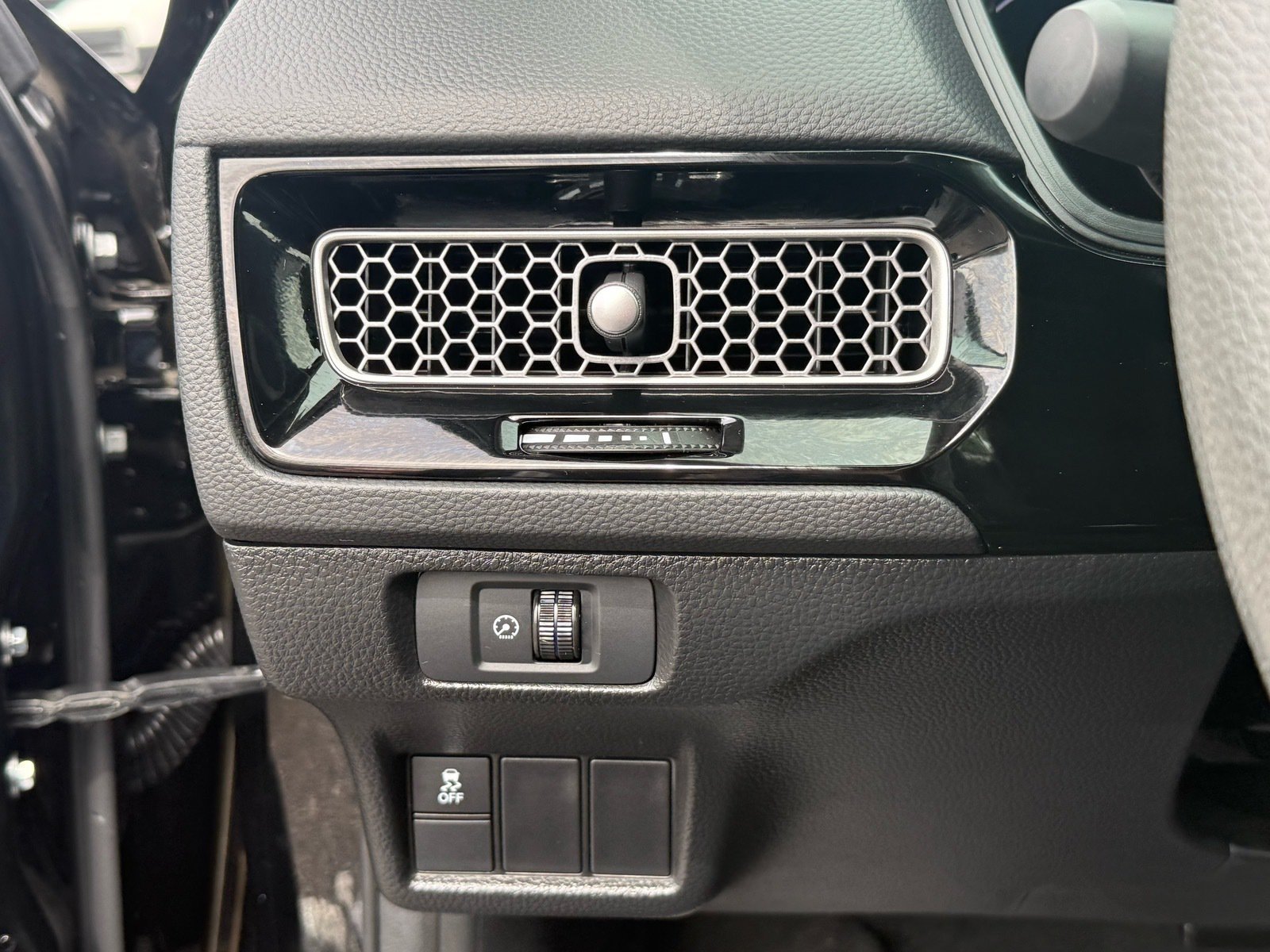 2026 Honda Civic LX — photo 12 thumbnail