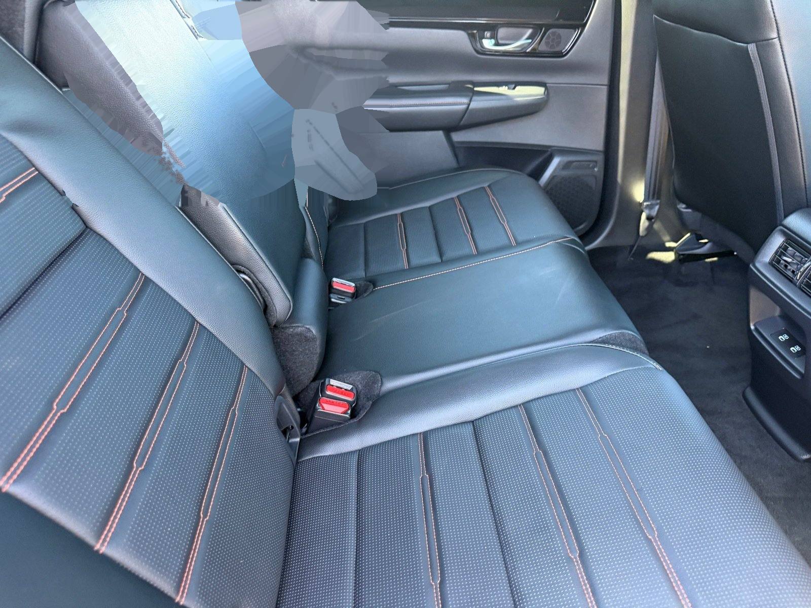 2026 Honda CR-V Hybrid Sport Touring — photo 12 thumbnail