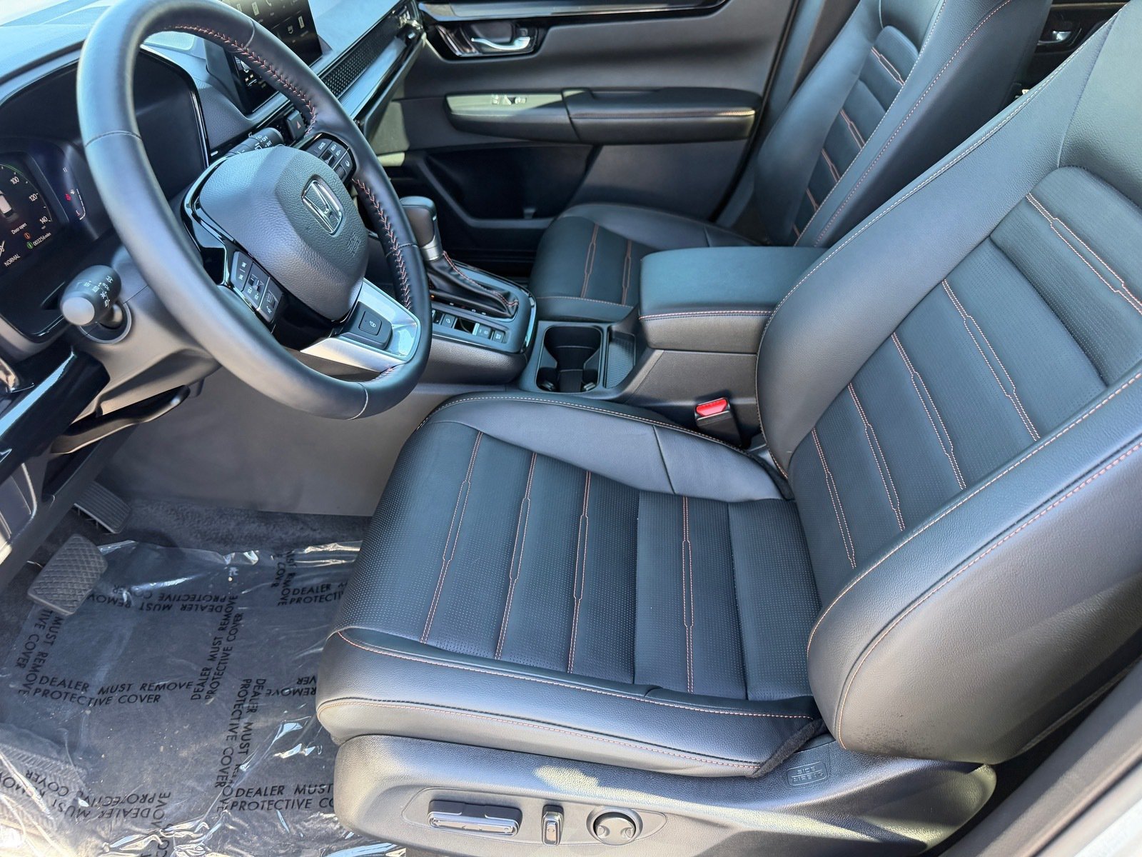 2026 Honda CR-V Hybrid Sport Touring — photo 14 thumbnail