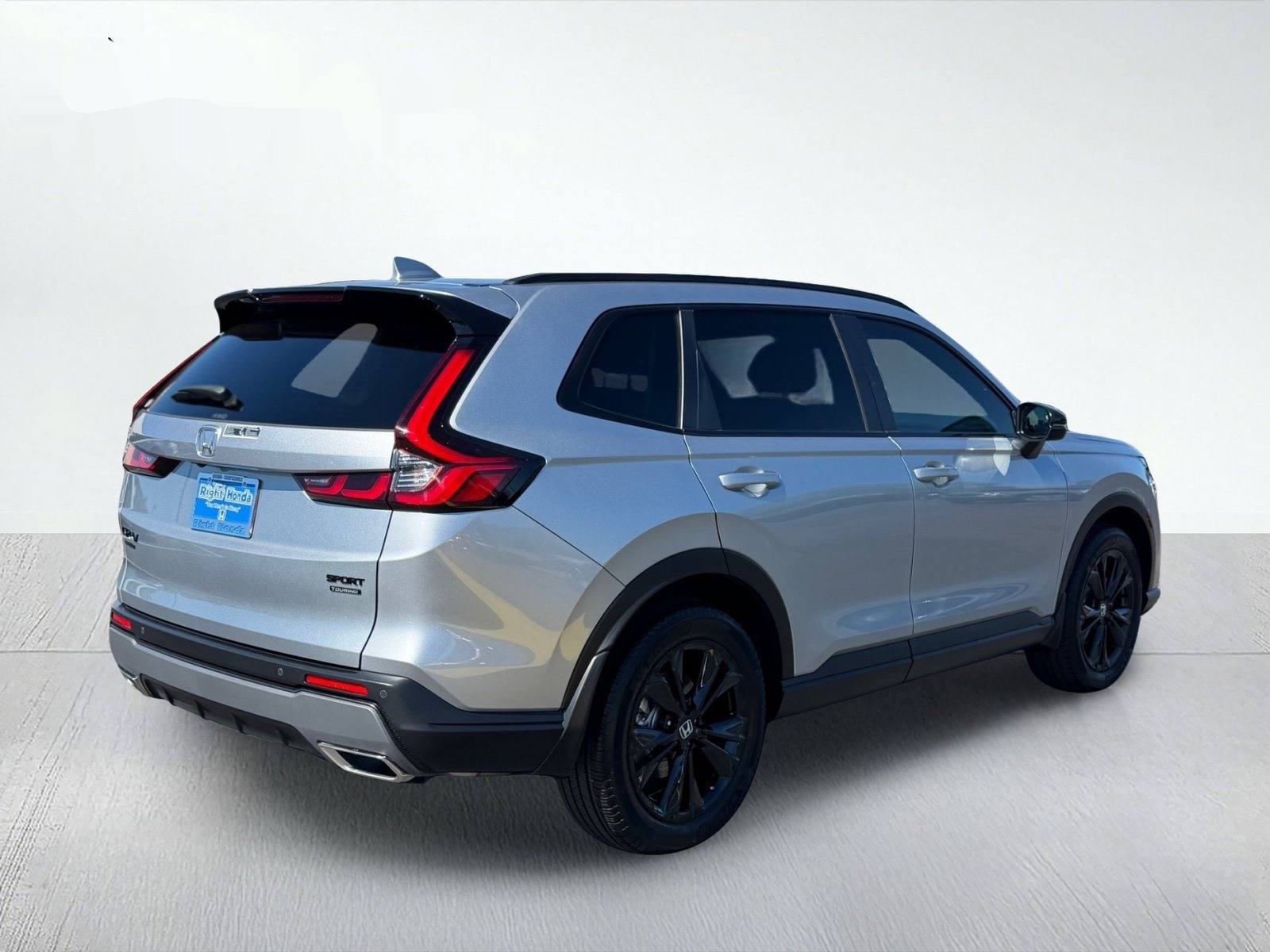 2026 Honda CR-V Hybrid Sport Touring — photo 5 thumbnail