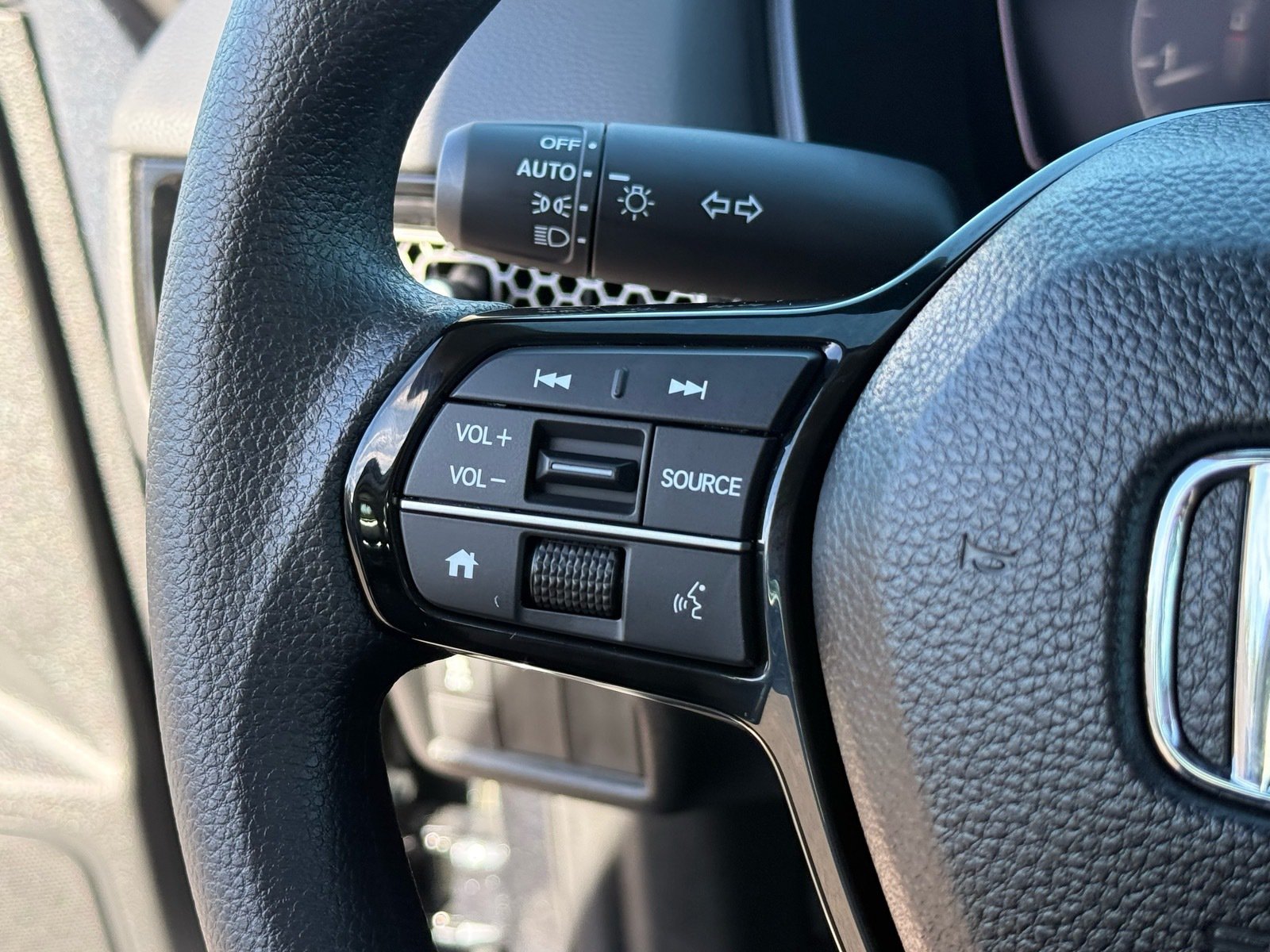 2026 Honda Civic LX — photo 15 thumbnail