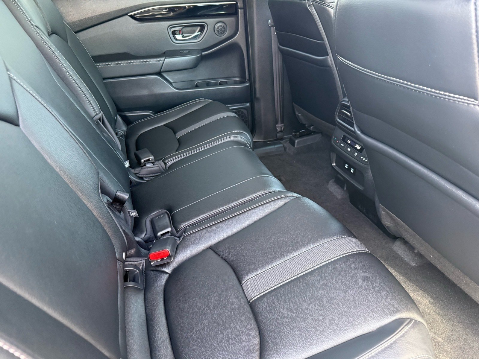 2026 Honda Pilot EX-L — photo 27 thumbnail
