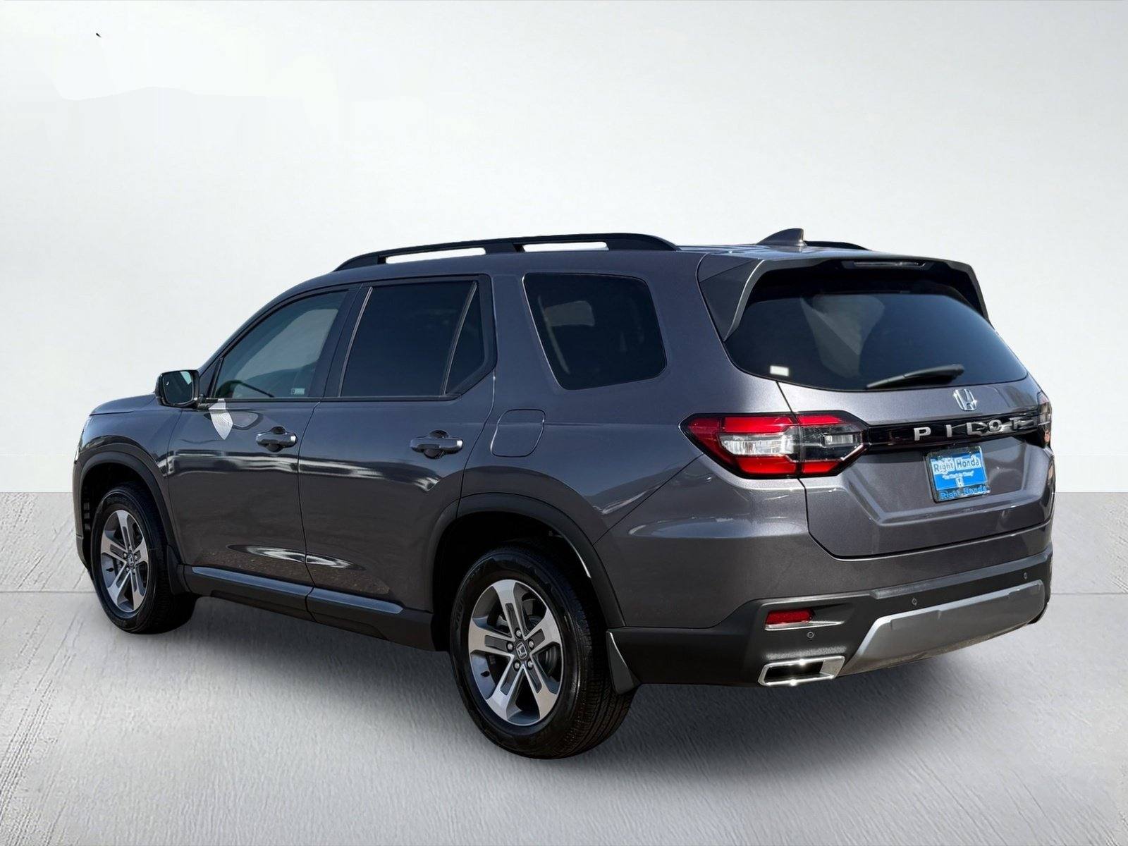 2026 Honda Pilot EX-L — photo 3 thumbnail
