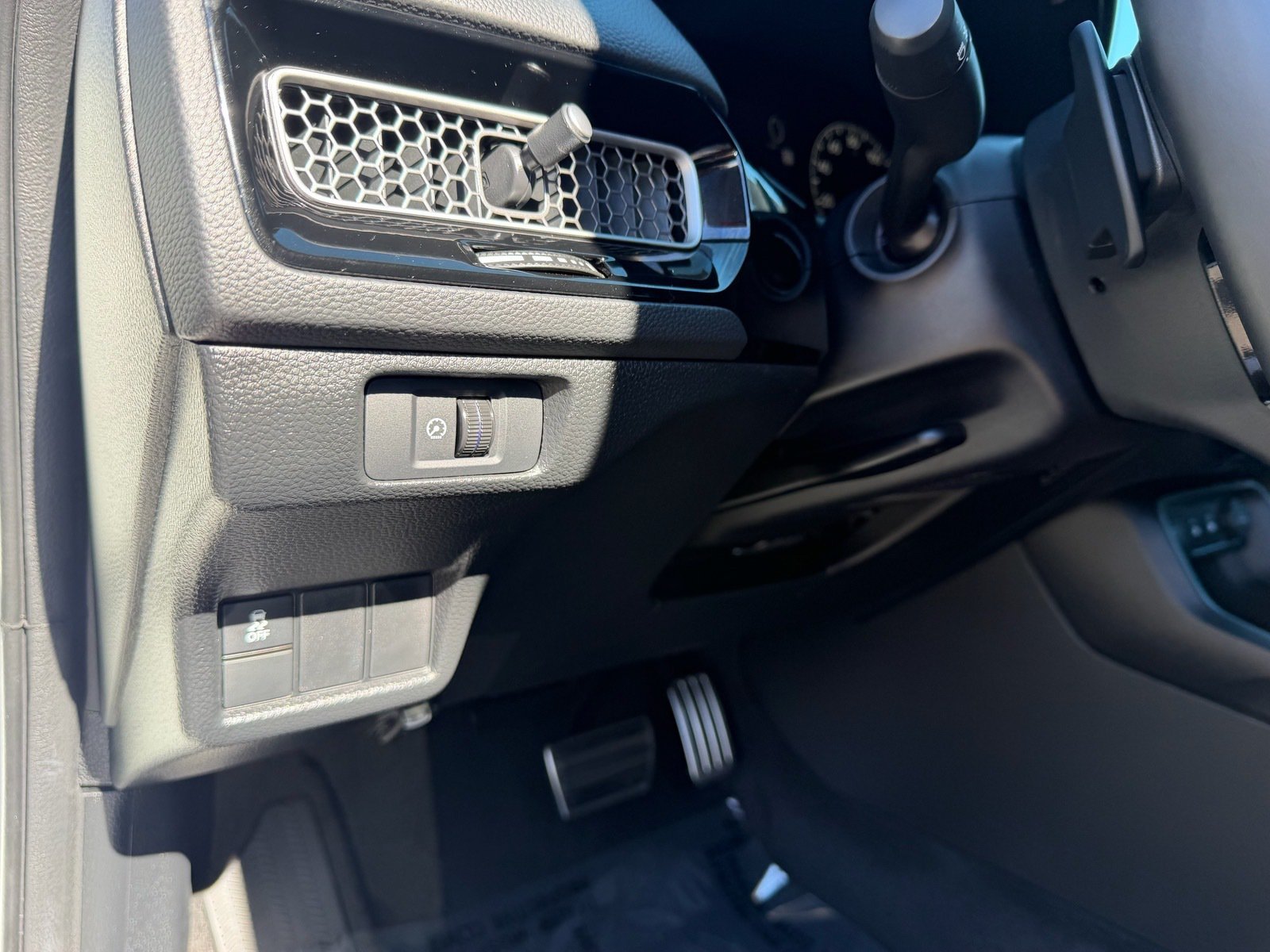 2026 Honda Civic Sport — photo 22 thumbnail