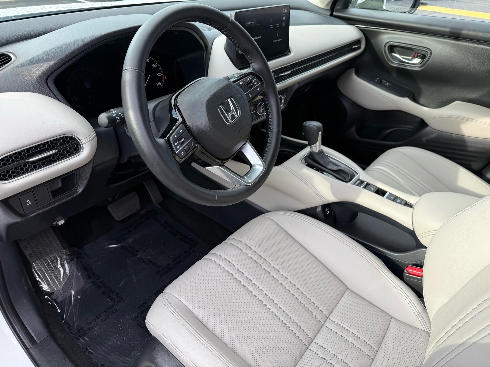 2027 Honda HR-V EX-L — photo 13 thumbnail