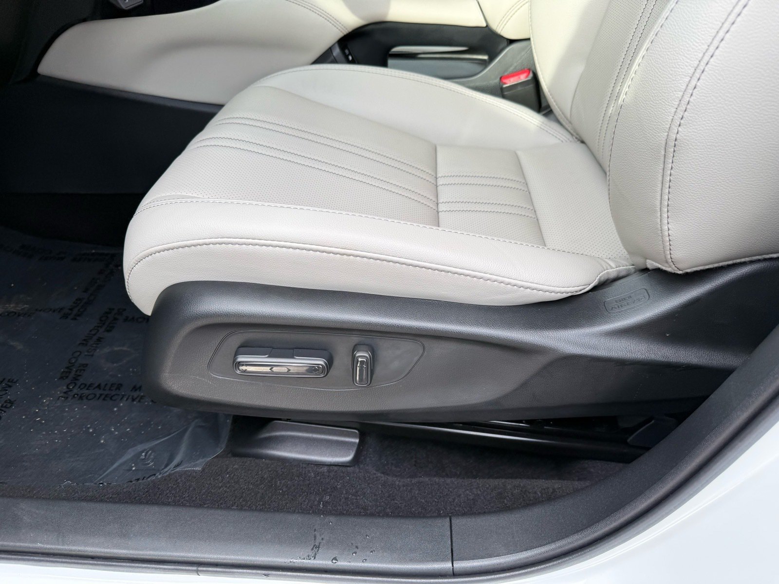2027 Honda HR-V EX-L — photo 15 thumbnail
