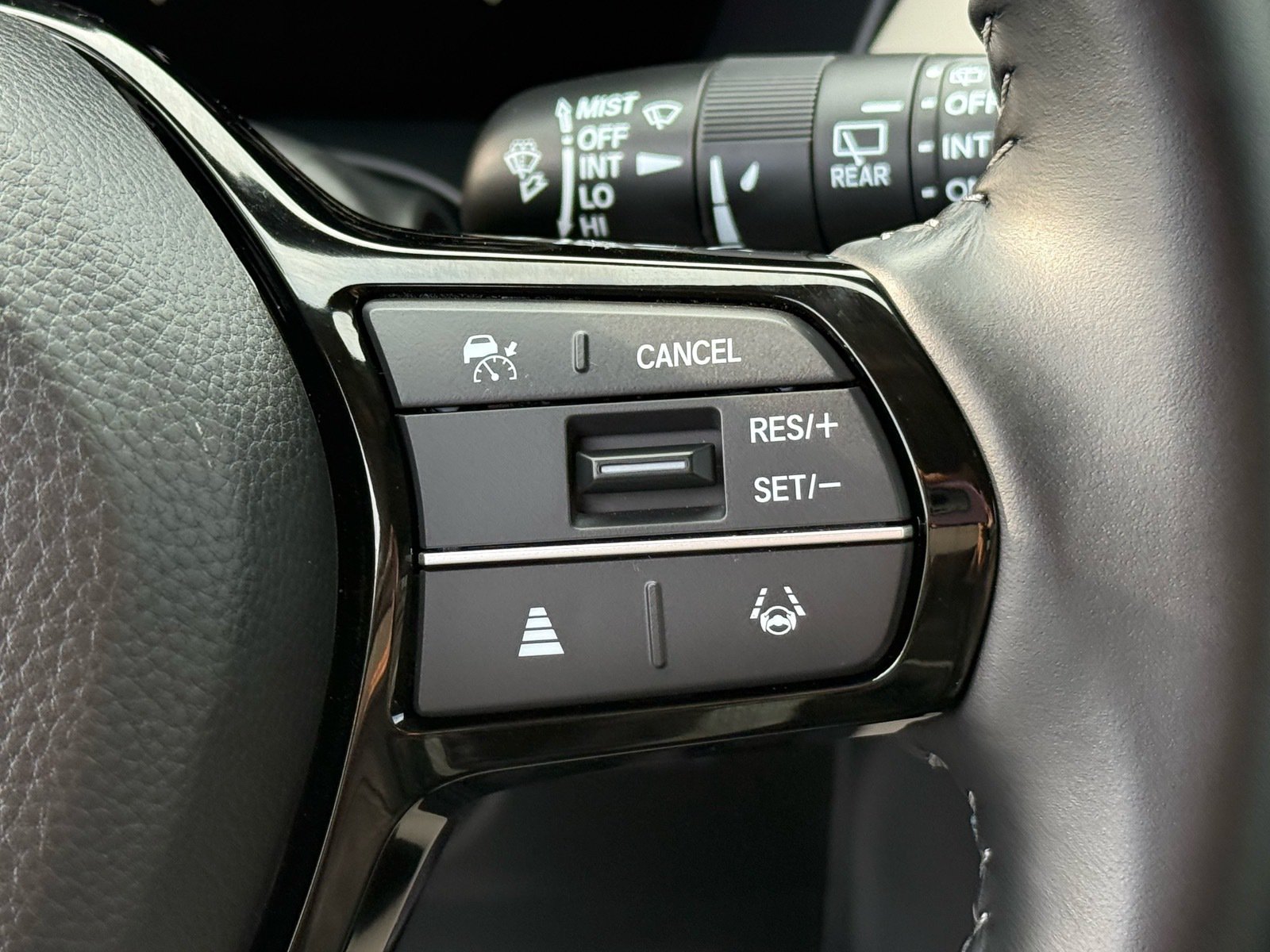 2027 Honda HR-V EX-L — photo 19 thumbnail