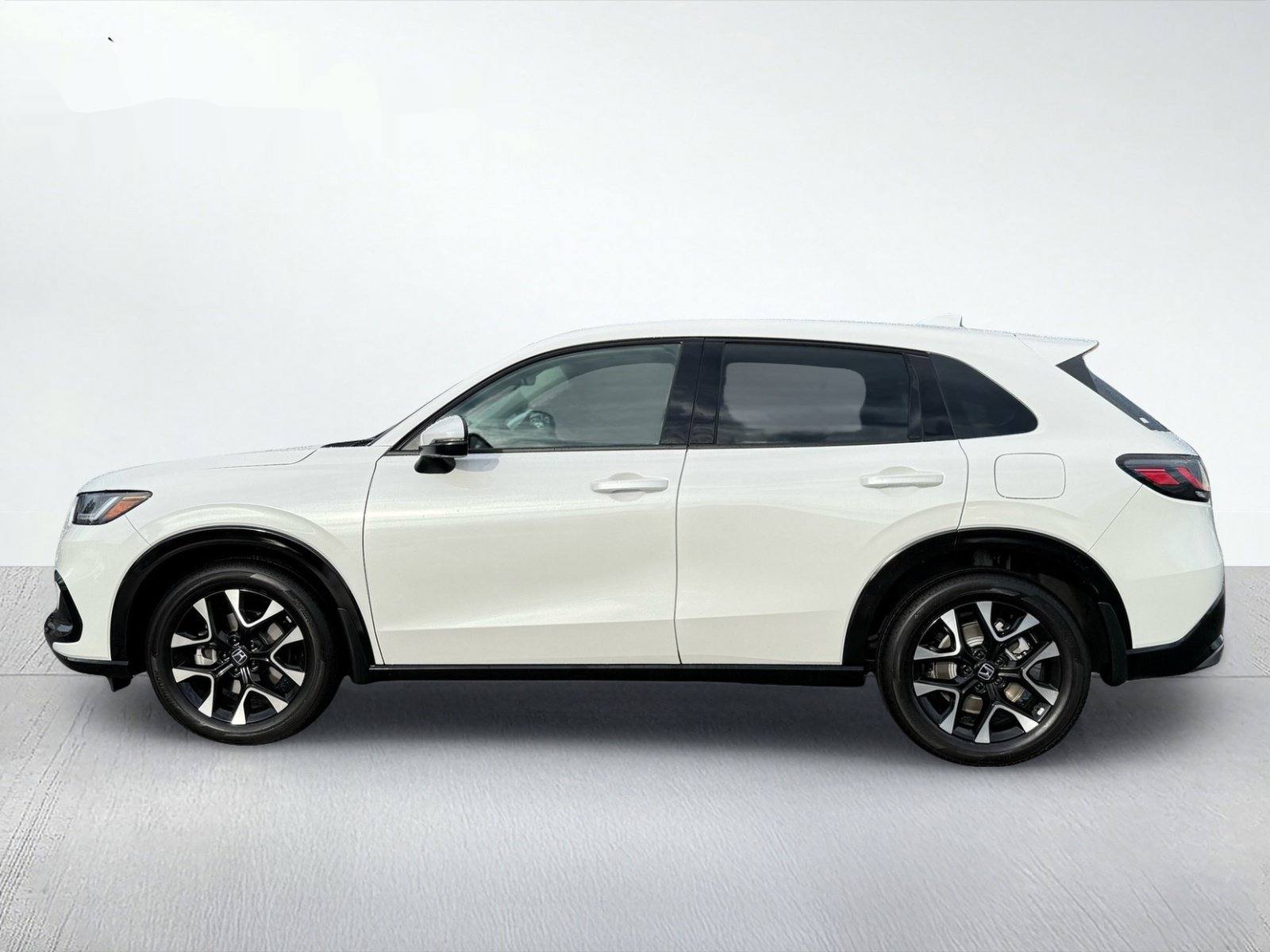 2027 Honda HR-V EX-L — photo 4 thumbnail