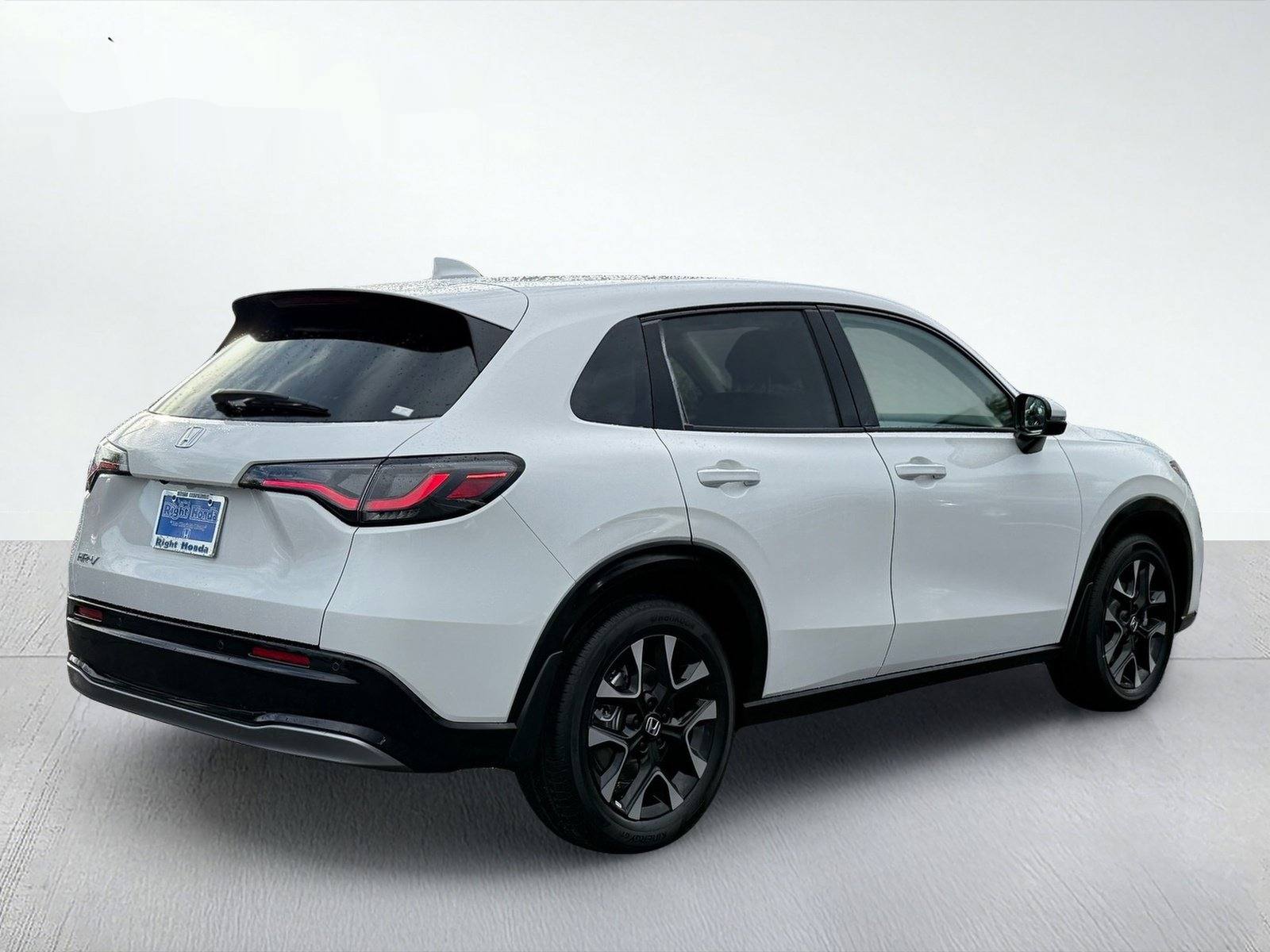 2027 Honda HR-V EX-L — photo 9 thumbnail