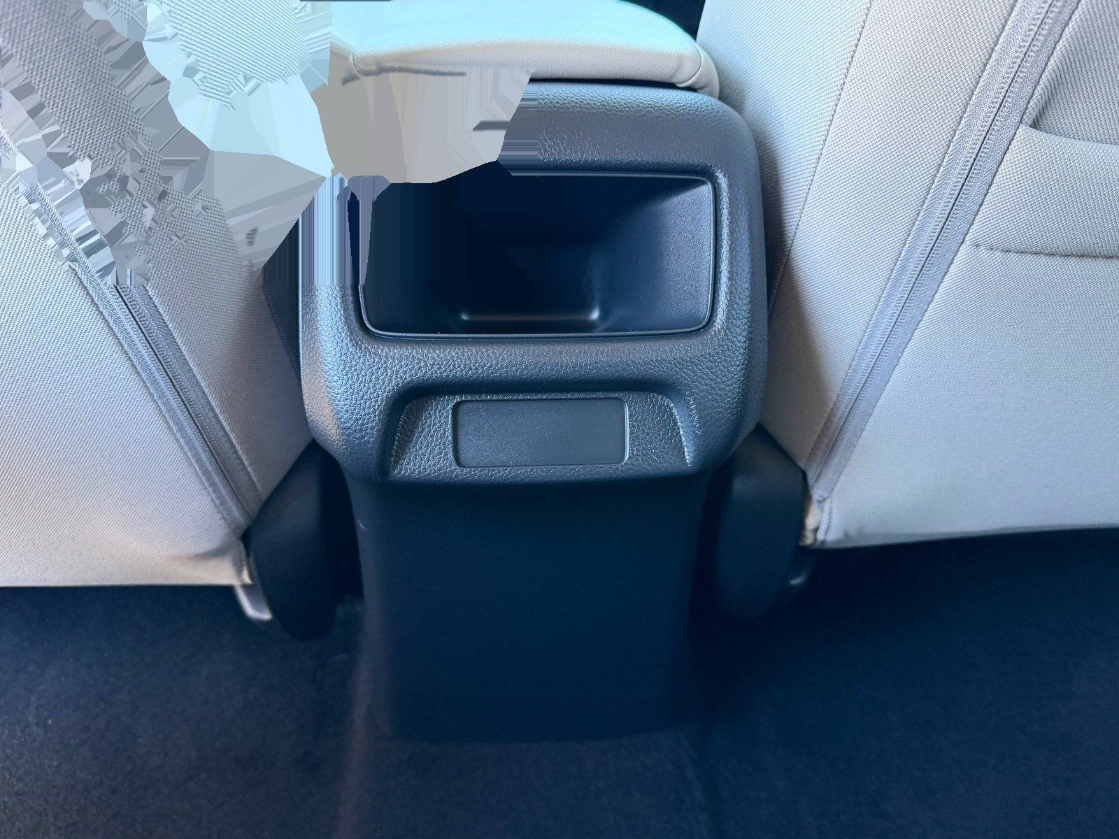 2027 Honda HR-V LX — photo 17 thumbnail