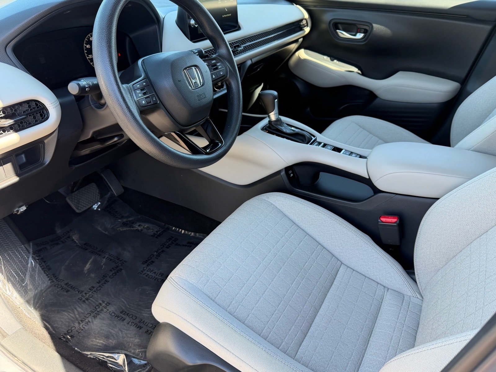 2027 Honda HR-V LX — photo 18 thumbnail