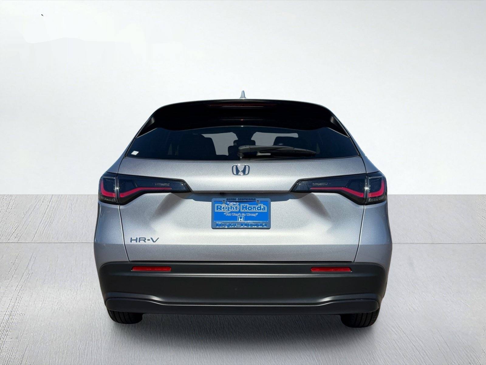 2027 Honda HR-V LX — photo 5 thumbnail