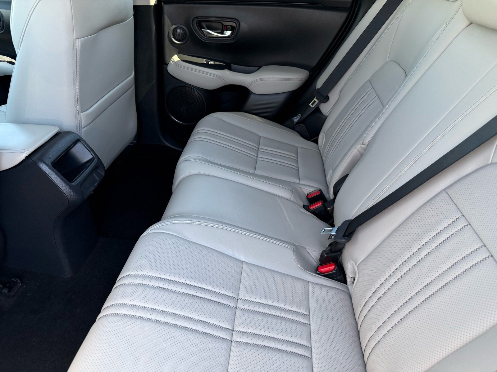 2027 Honda HR-V EX-L — photo 25 thumbnail