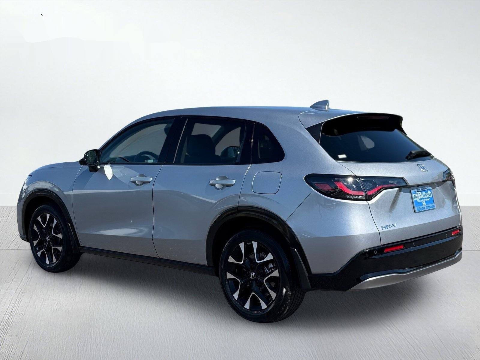 2027 Honda HR-V EX-L — photo 3 thumbnail