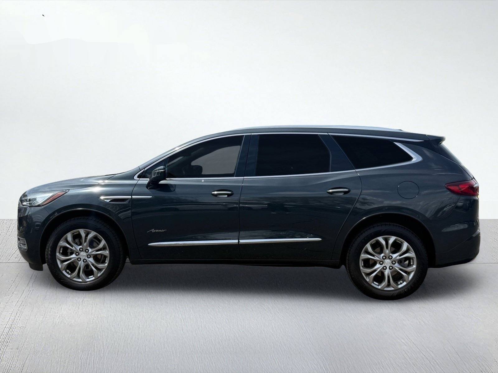 2021 Buick Enclave Avenir — photo 3 thumbnail