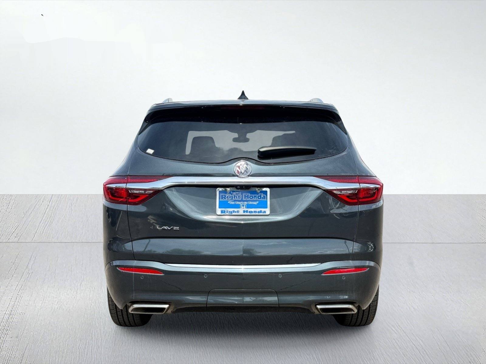 2021 Buick Enclave Avenir — photo 6 thumbnail