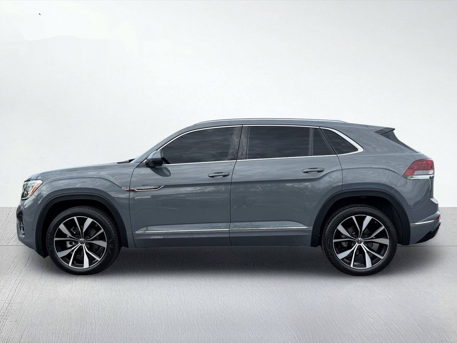 2024 Volkswagen Atlas Cross Sport 2.0T SEL Premium R-Line — photo 3 thumbnail