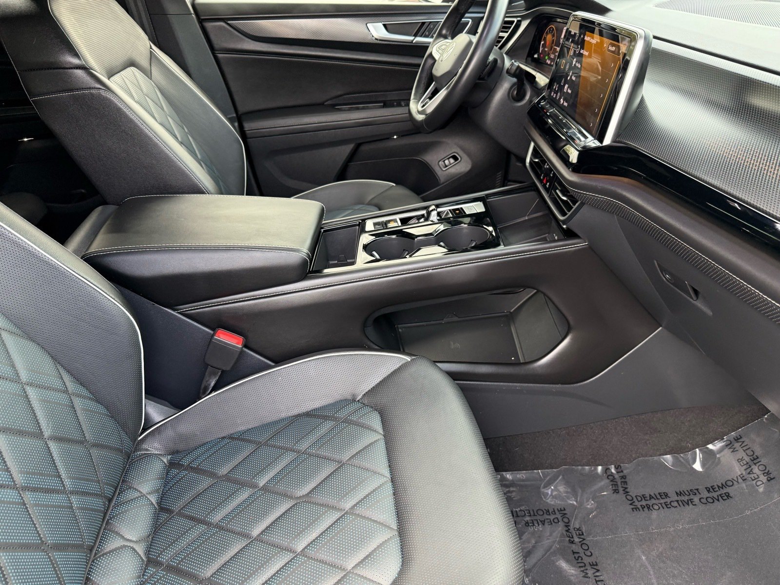 2024 Volkswagen Atlas Cross Sport 2.0T SEL Premium R-Line — photo 30 thumbnail