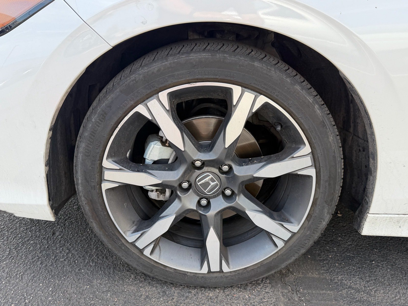 2025 Honda Civic Hybrid Sport Touring — photo 5 thumbnail