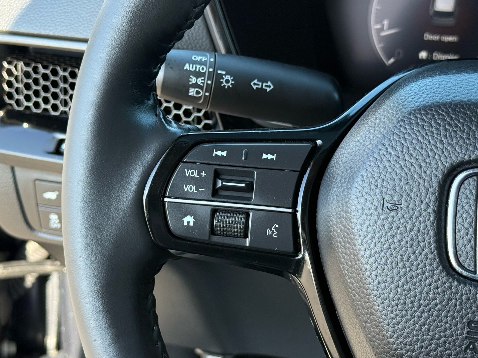 2023 Honda CR-V EX-L — photo 18 thumbnail