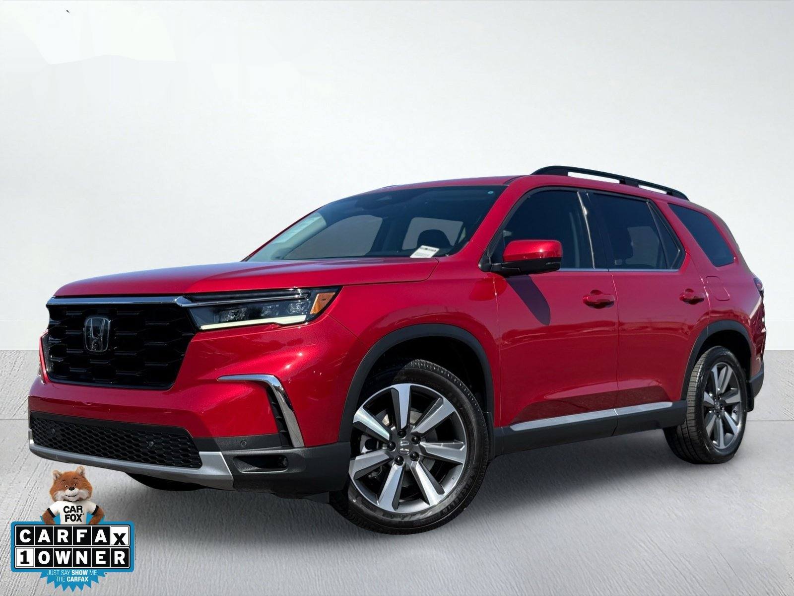 2023 Honda Pilot Touring — photo 1