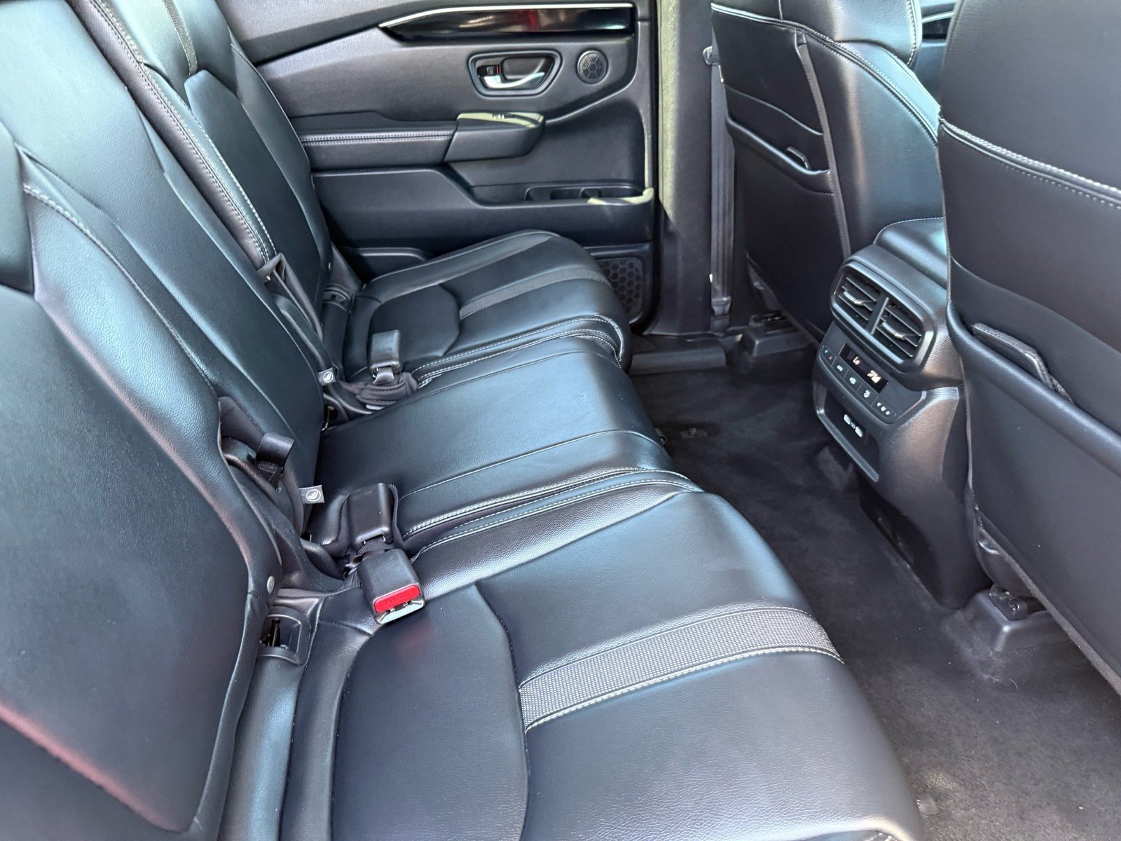 2023 Honda Pilot Touring — photo 28 thumbnail