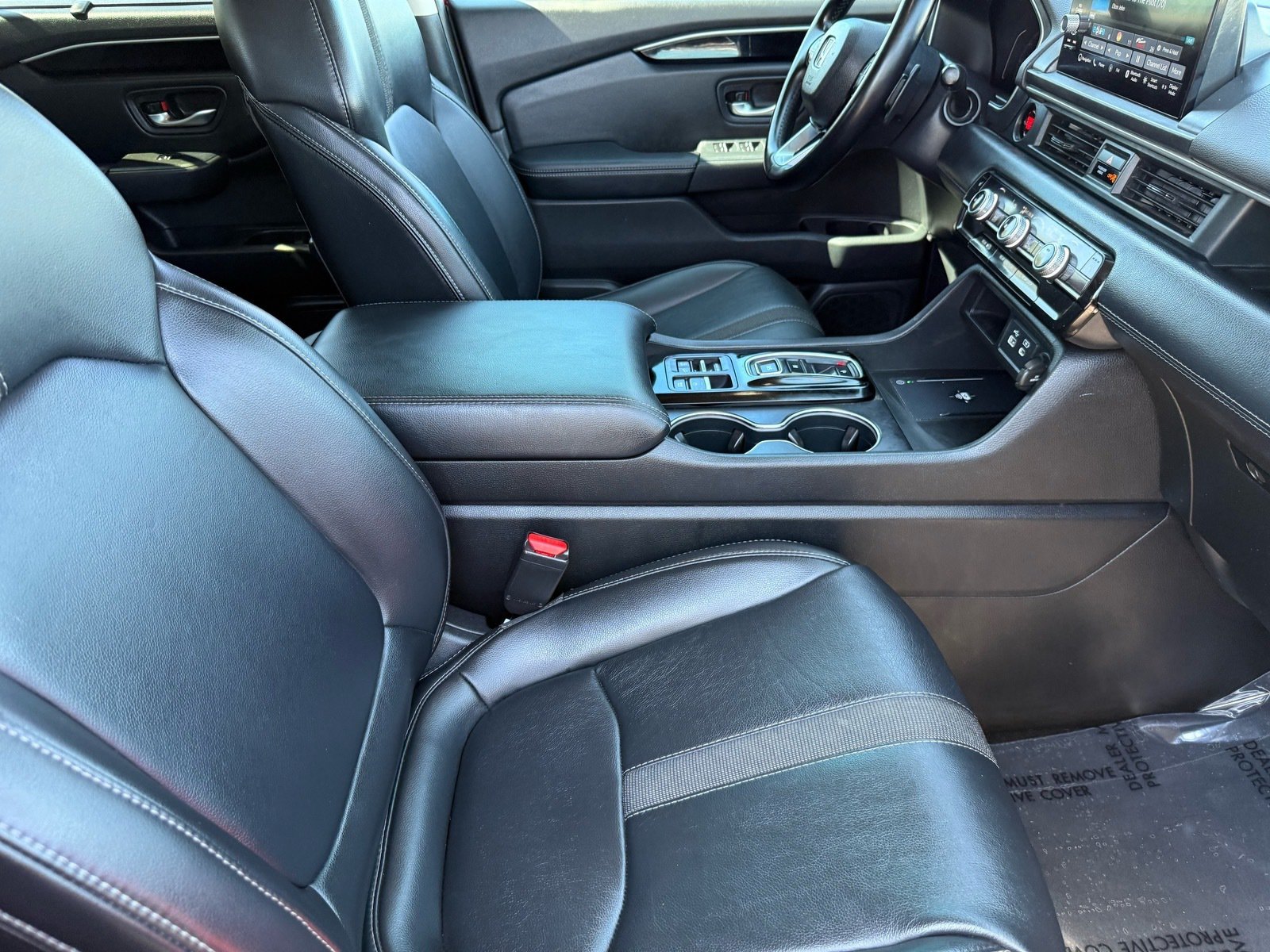 2023 Honda Pilot Touring — photo 30 thumbnail