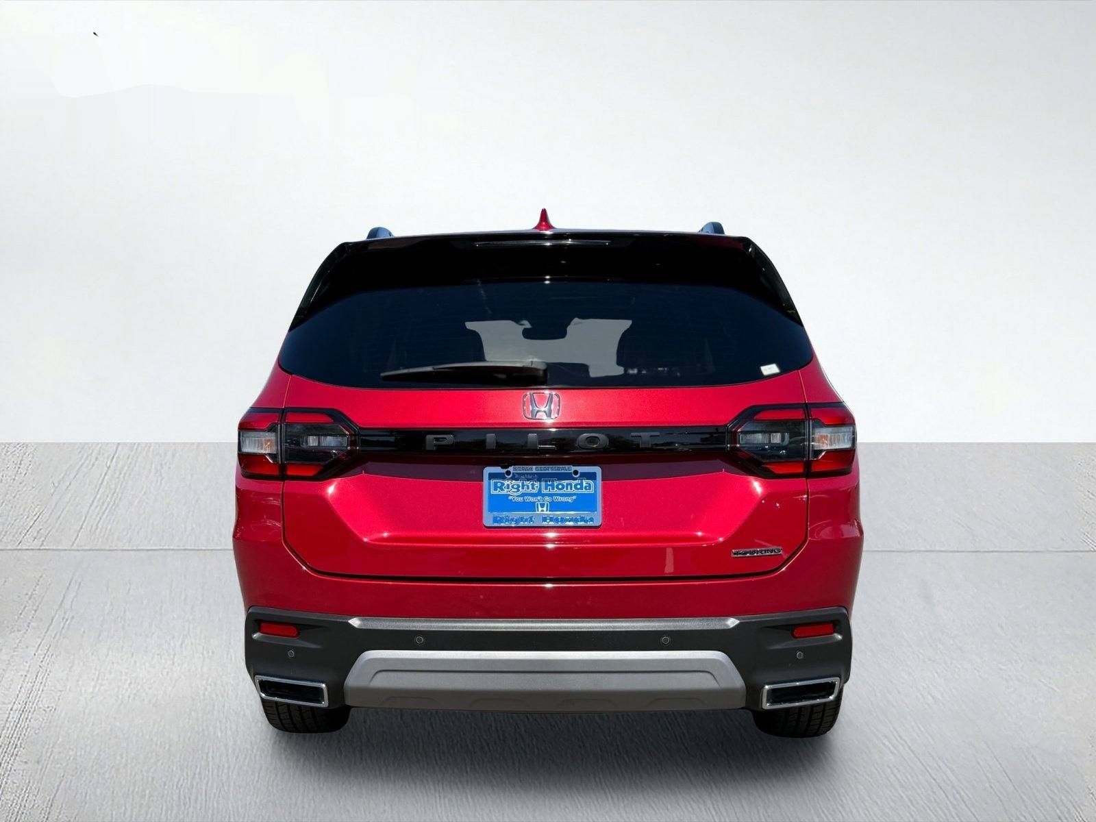 2023 Honda Pilot Touring — photo 6 thumbnail