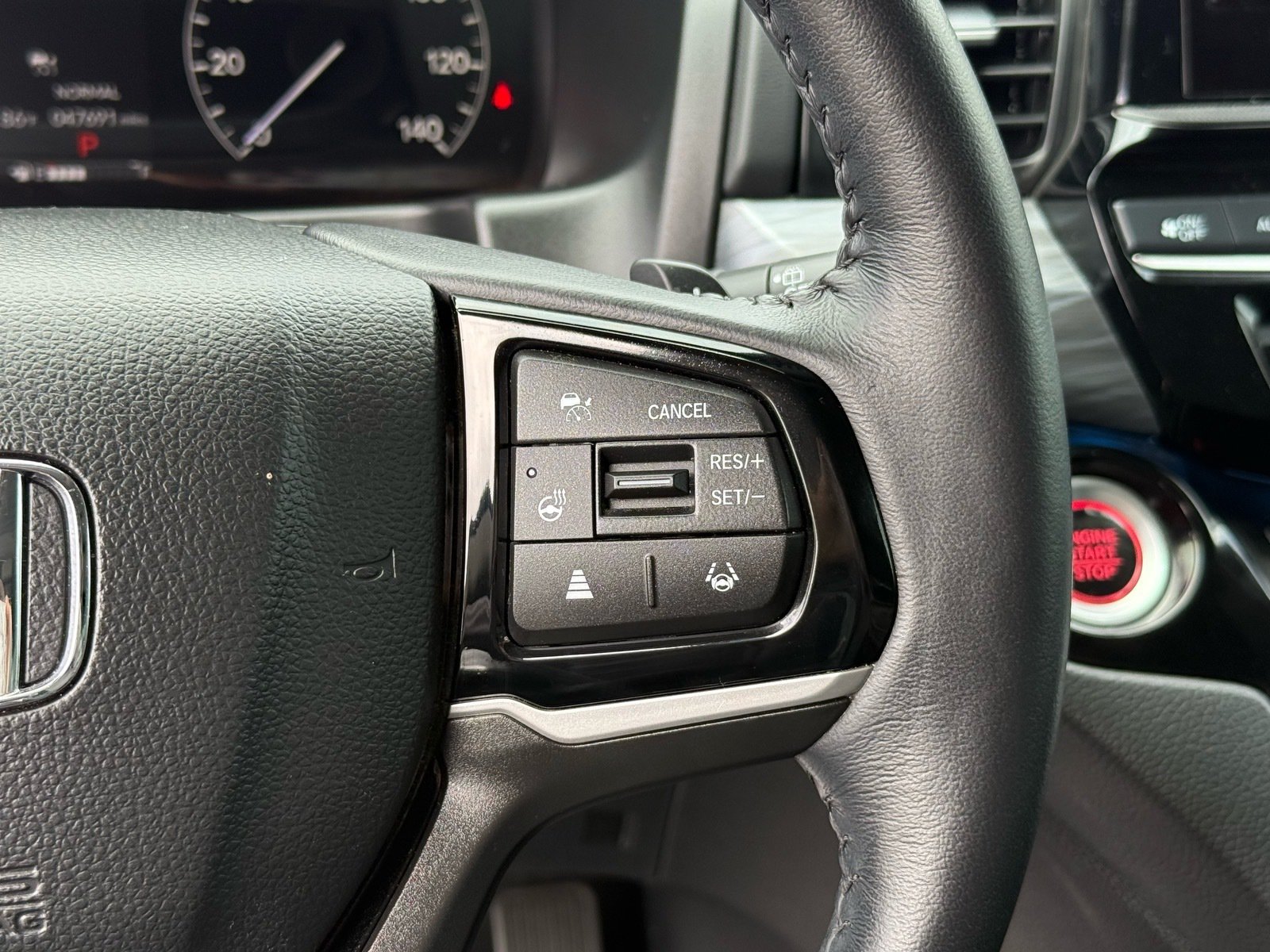 2025 Honda Odyssey Elite — photo 17 thumbnail
