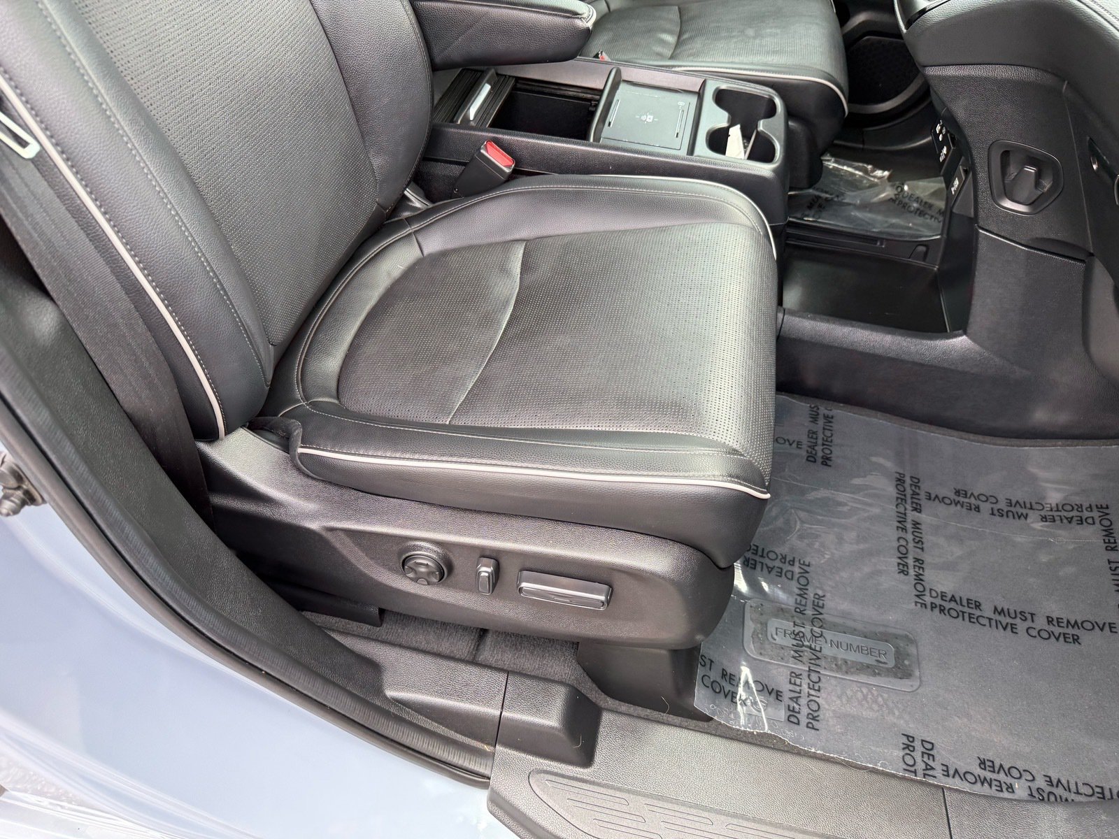 2025 Honda Odyssey Elite — photo 31 thumbnail