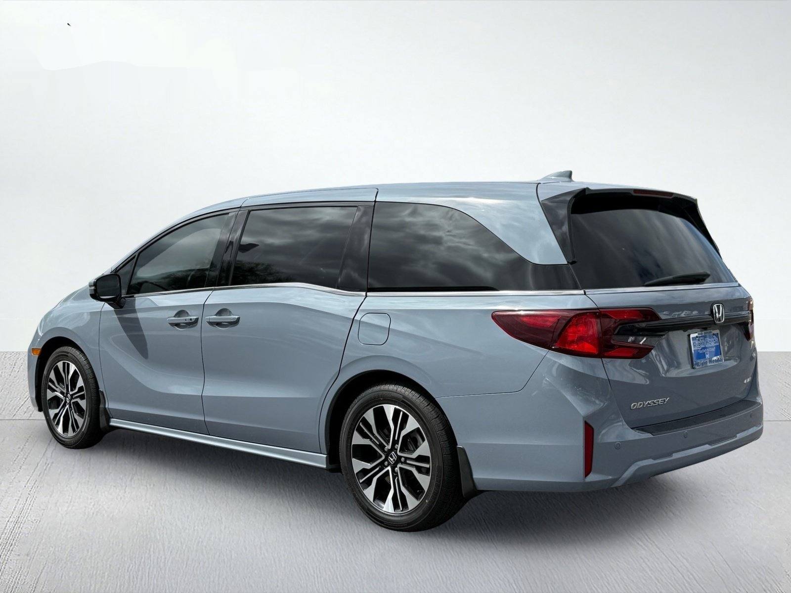 2025 Honda Odyssey Elite — photo 4 thumbnail