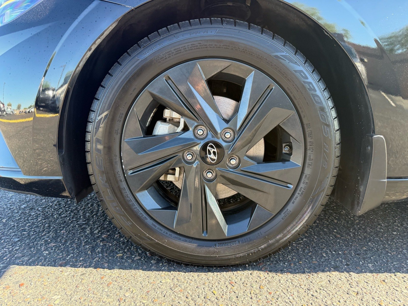 2023 Hyundai Elantra SEL — photo 10 thumbnail