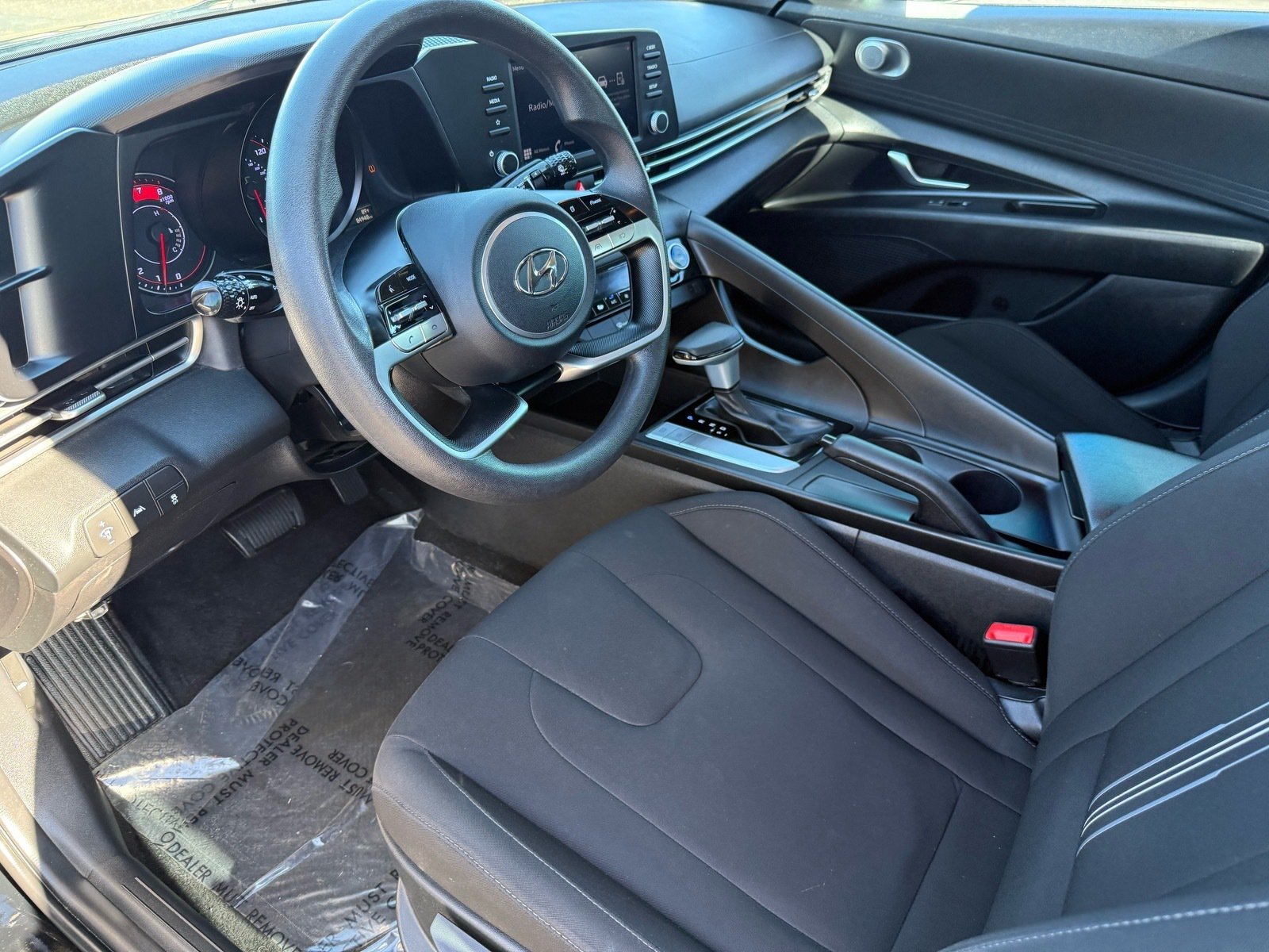 2023 Hyundai Elantra SEL — photo 11 thumbnail