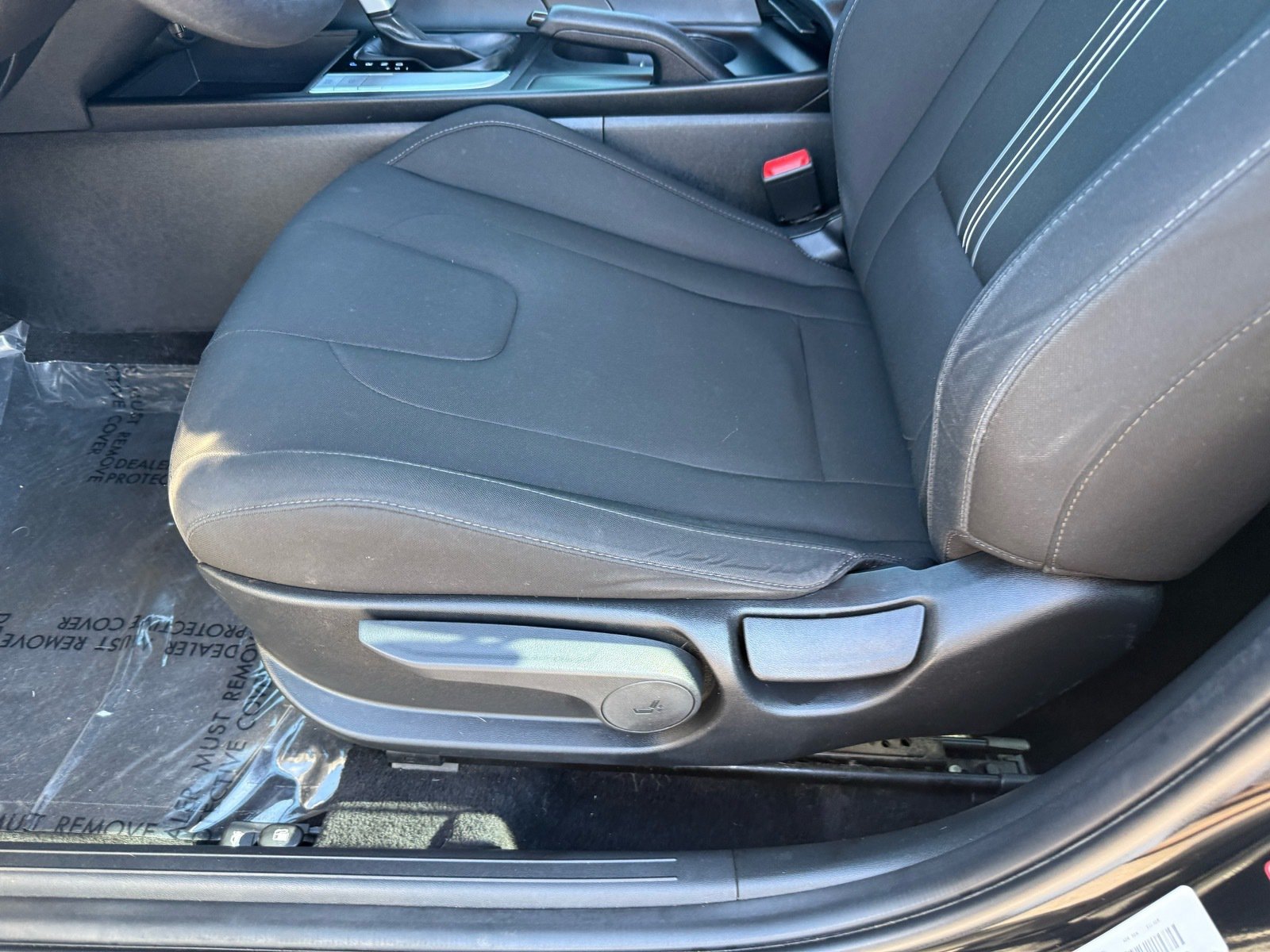 2023 Hyundai Elantra SEL — photo 13 thumbnail