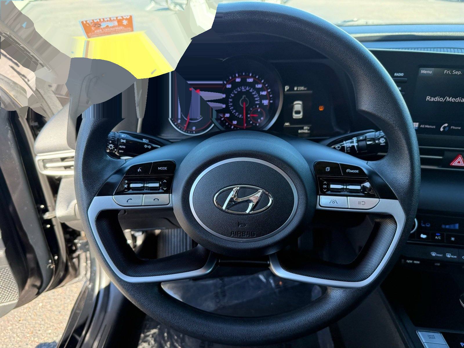 2023 Hyundai Elantra SEL — photo 15 thumbnail